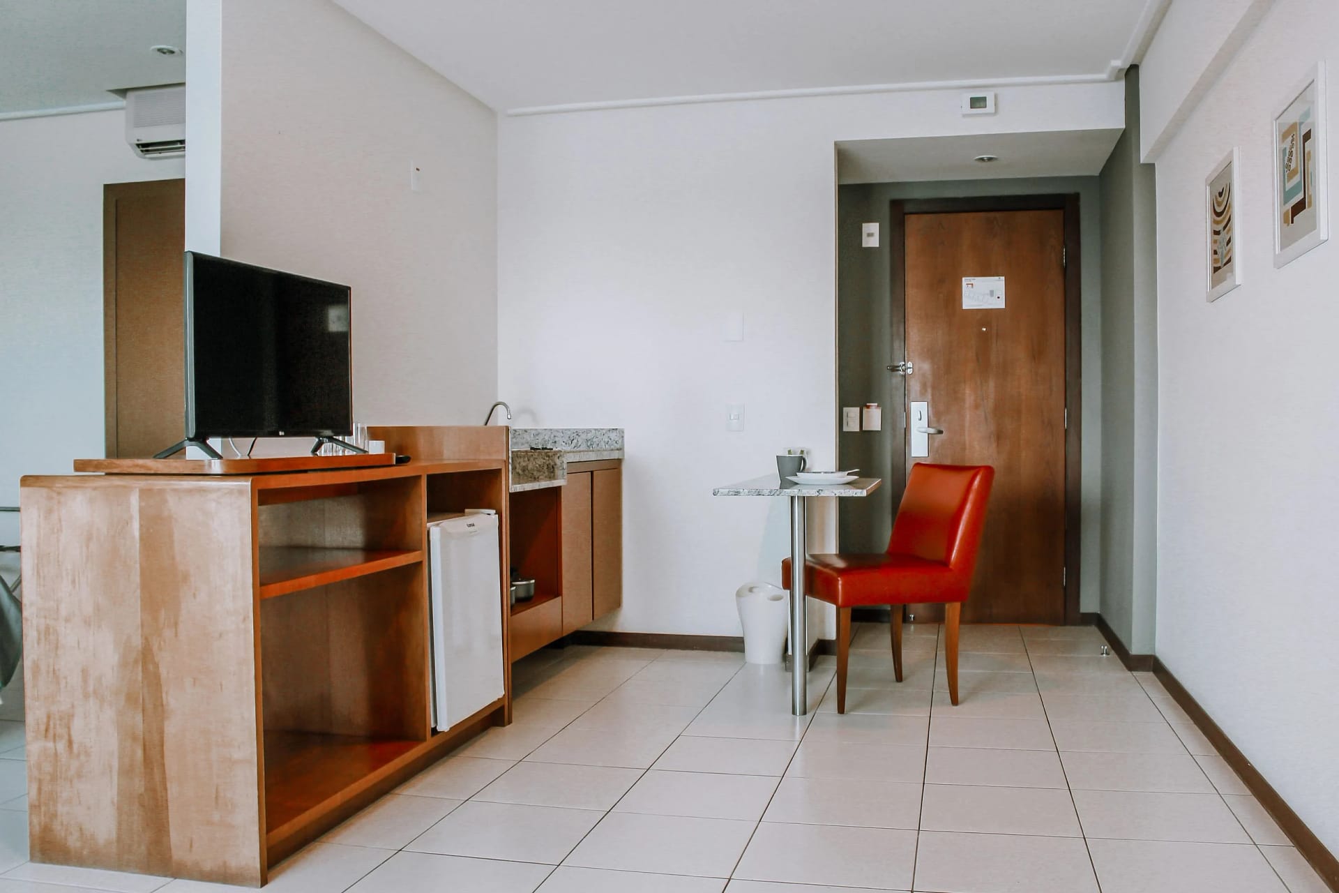 Kitchen or kitchenette — Flat em Condomínio Interatlântico Vista Mar - Qavi