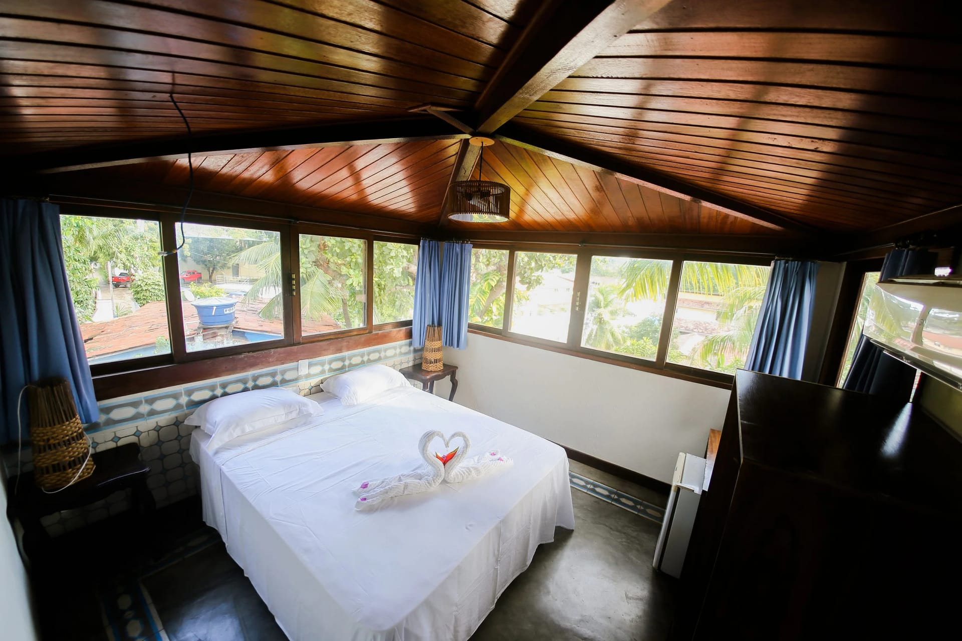 Dormitorio — Qavi - Villa di Milos Suíte Frente Piscina #Pipa