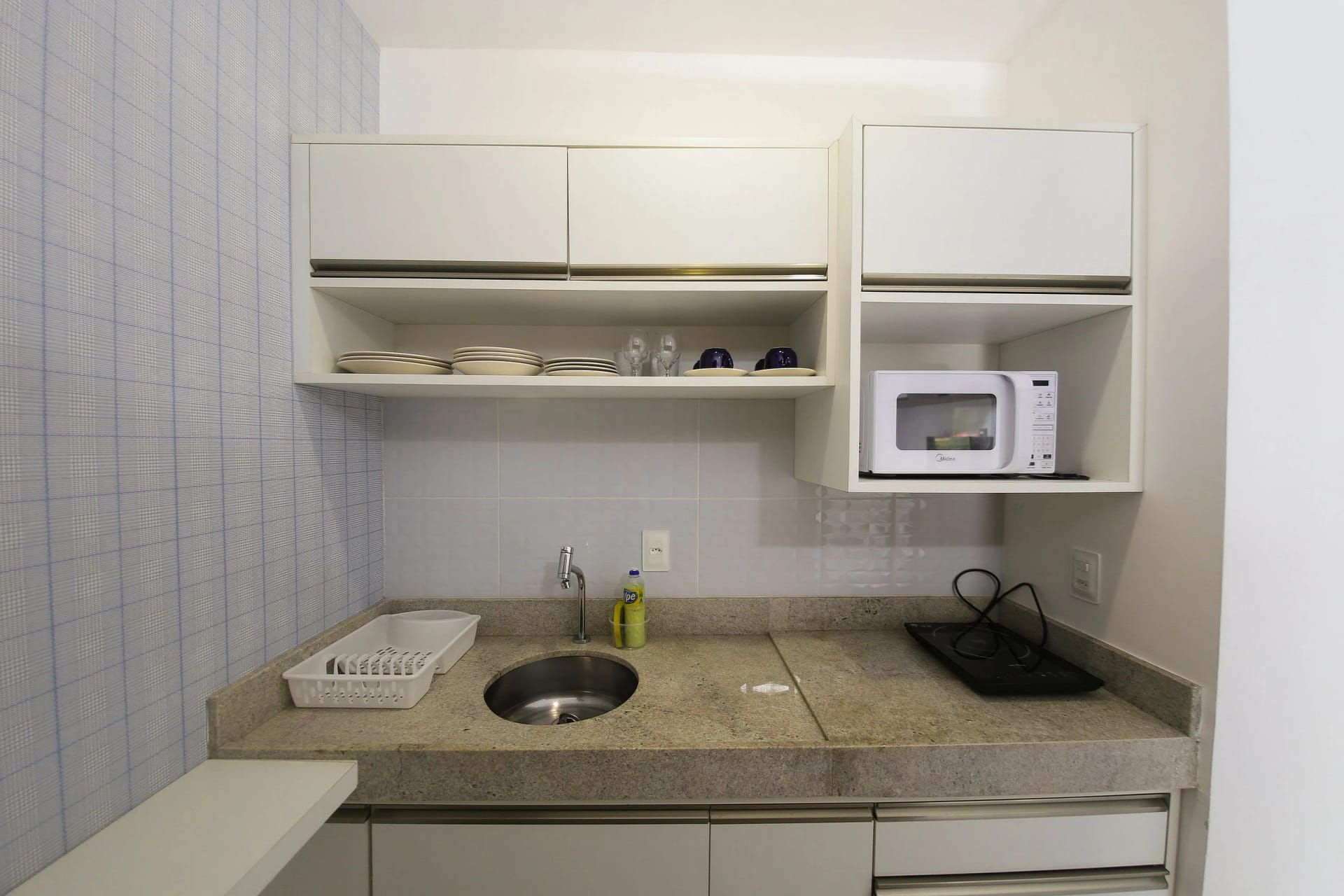 Kitchen or kitchenette — Apartamento no Ubaia Centro de Pipa by Qavi