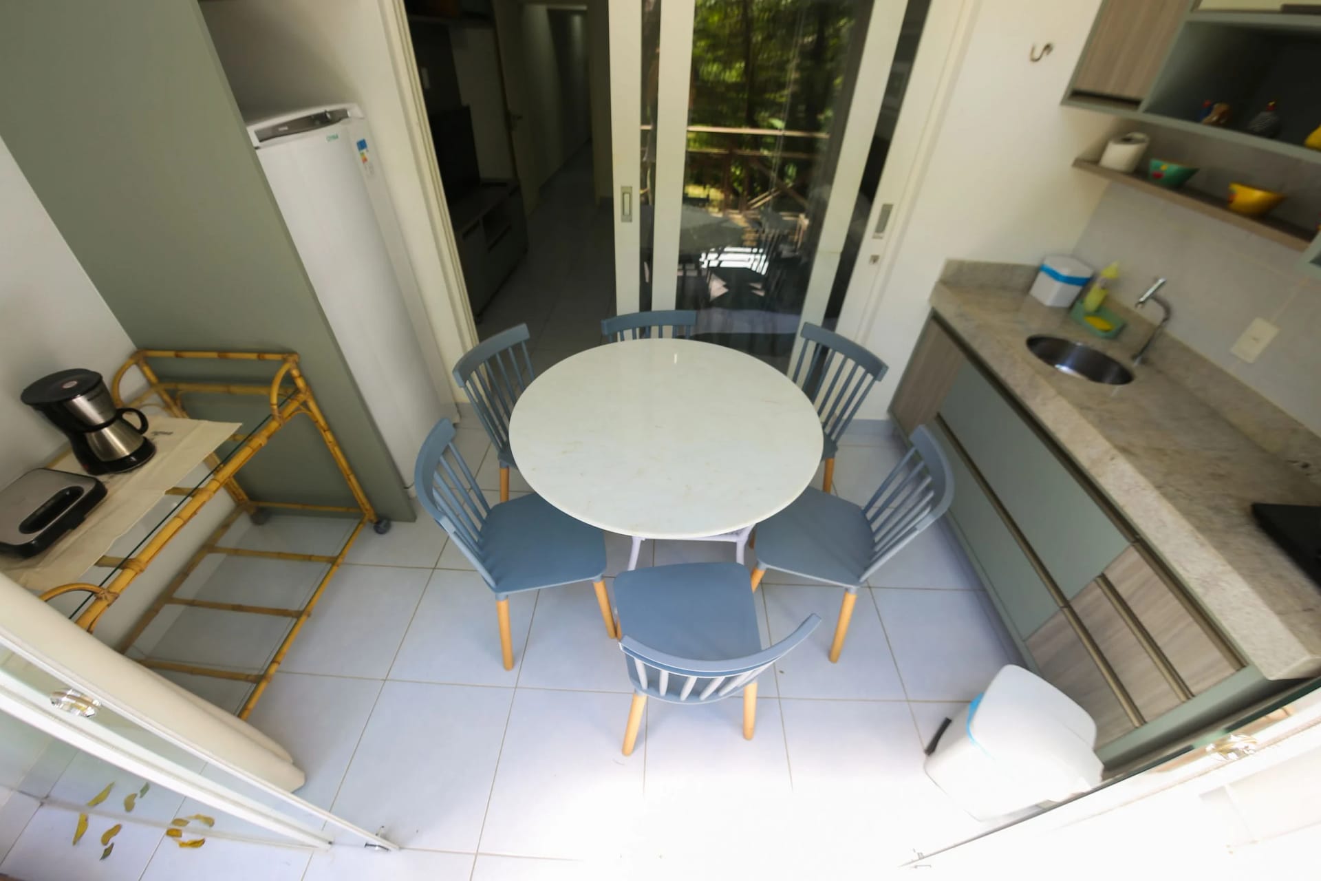 Cozinha ou kitnet — Qavi - Apartamento no Centro de Pipa #Ubaia101