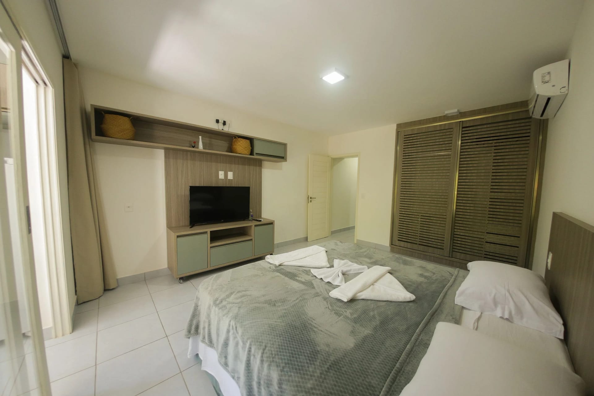 Quarto — Qavi - Apartamento no Centro de Pipa #Ubaia101