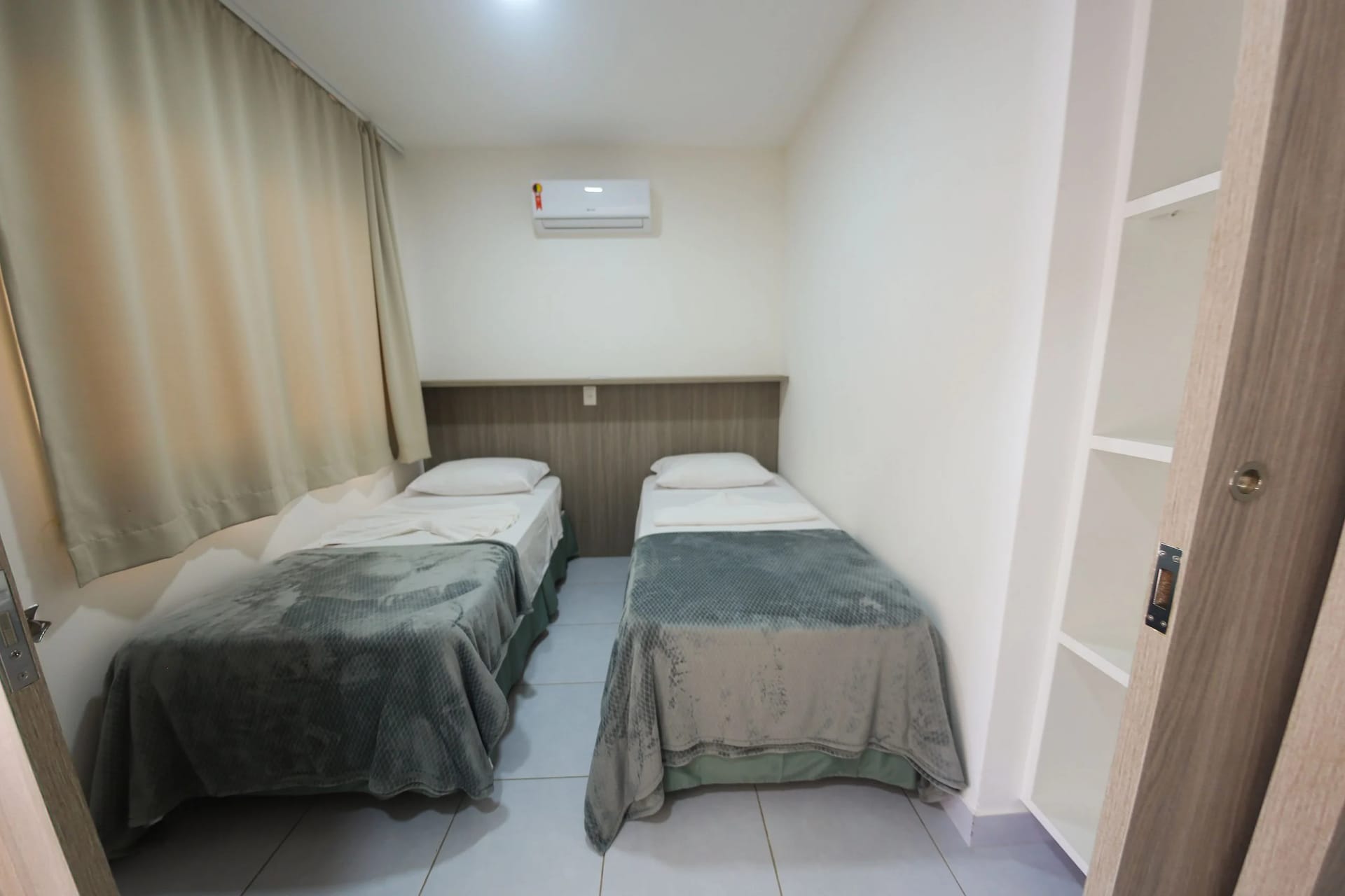 Quarto — Qavi - Apartamento no Centro de Pipa #Ubaia101
