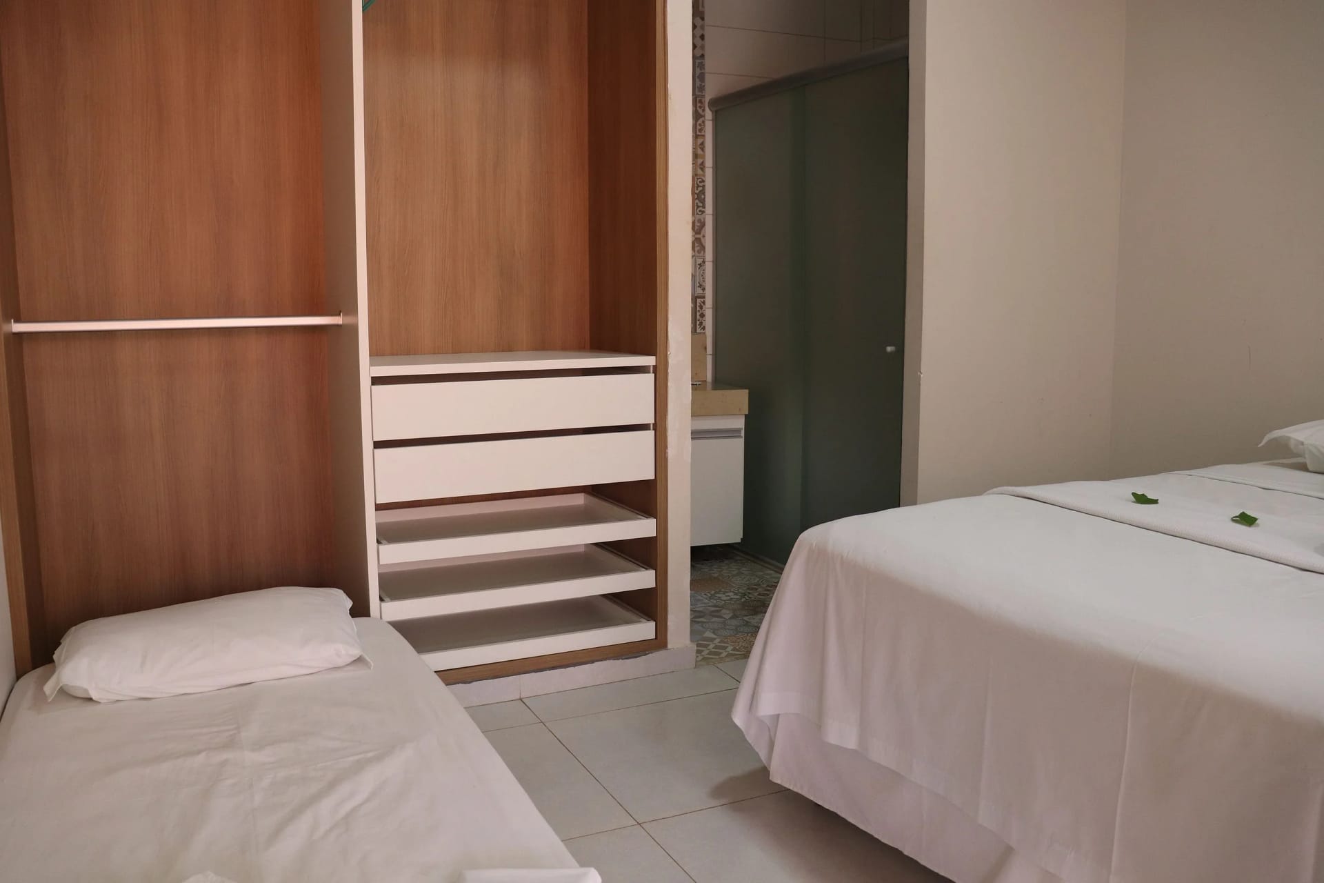 Bedroom — Flat Solar Água Duplex Aruba by QAVI