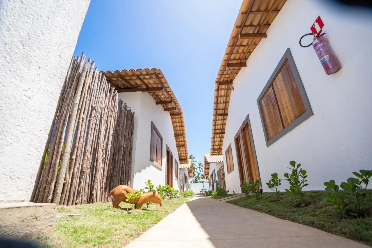 Facade / entrance — Chalé Acolhedor Villa Nahum Milagres by Qavi