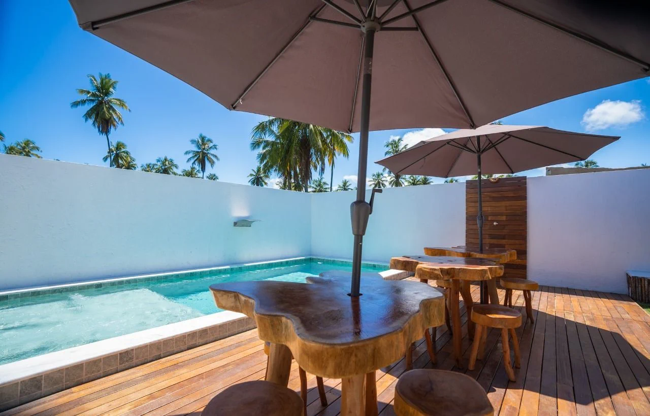 Swimming pool — Chalé Acolhedor Villa Nahum Milagres by Qavi