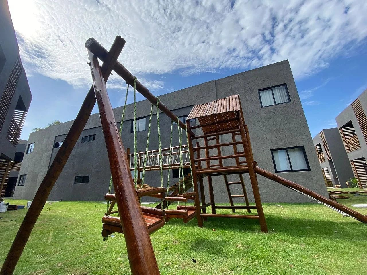 Parquinho infantil — Apartamento Villas Patacho Milagres by Qavi