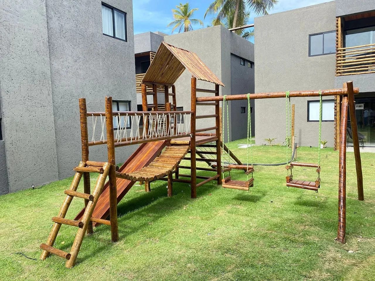 Parquinho infantil — Apartamento Villas Patacho Milagres by Qavi