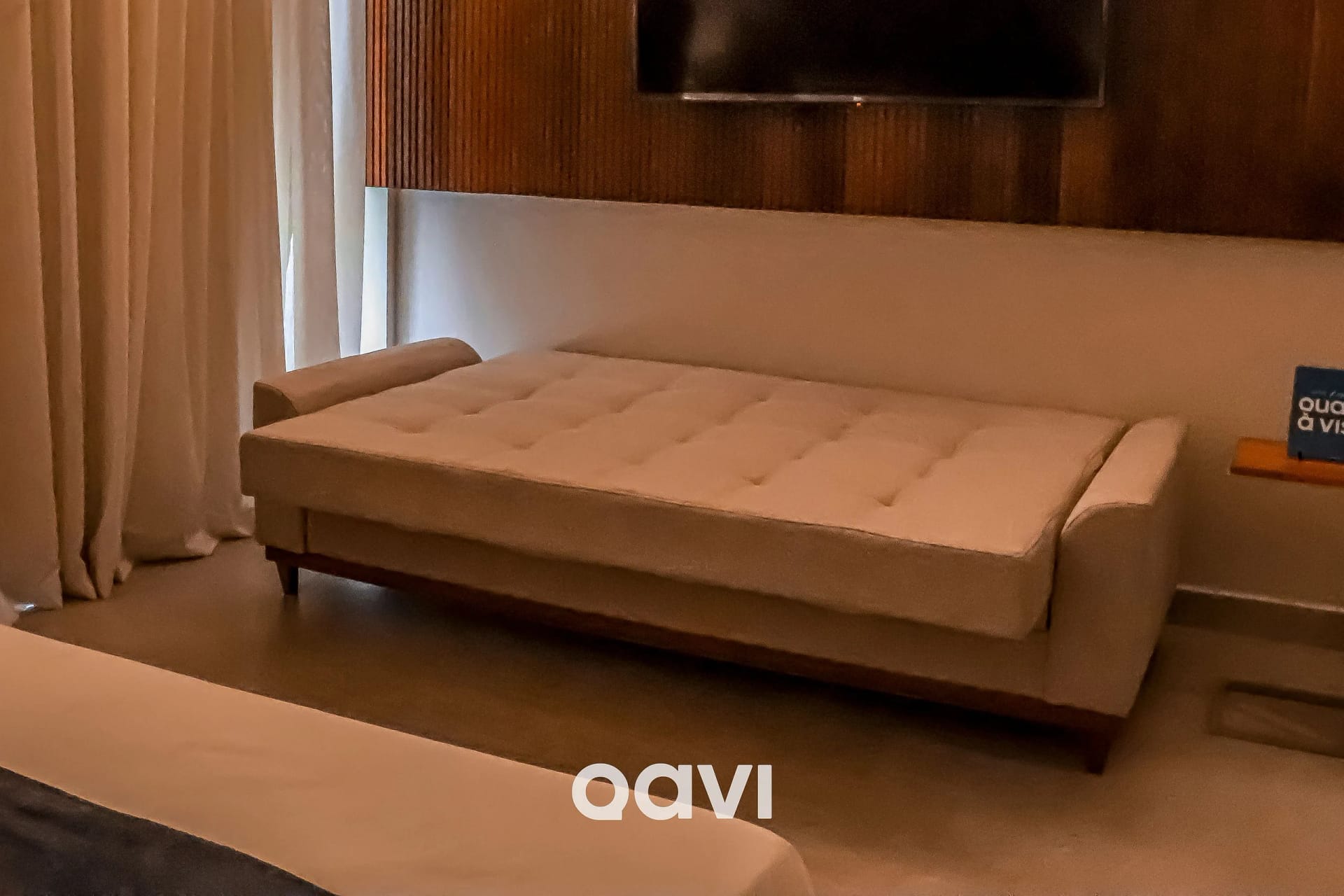 Sala de Estar — Flat Ile de Pipa Santorini by Qavi
