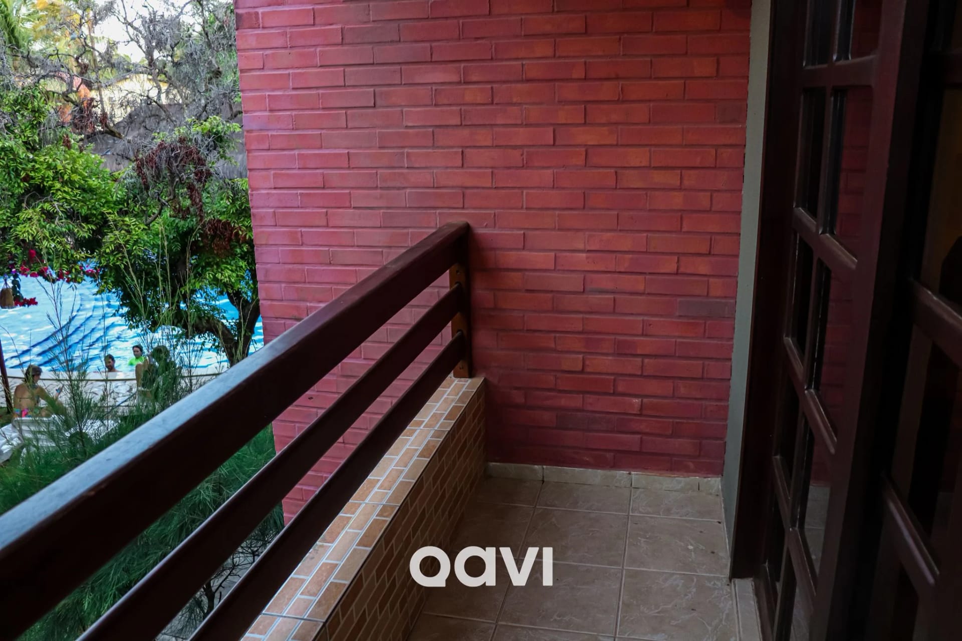 Fachada / Terraza — Qavi - Triplex Resort Pipa #Resort19
