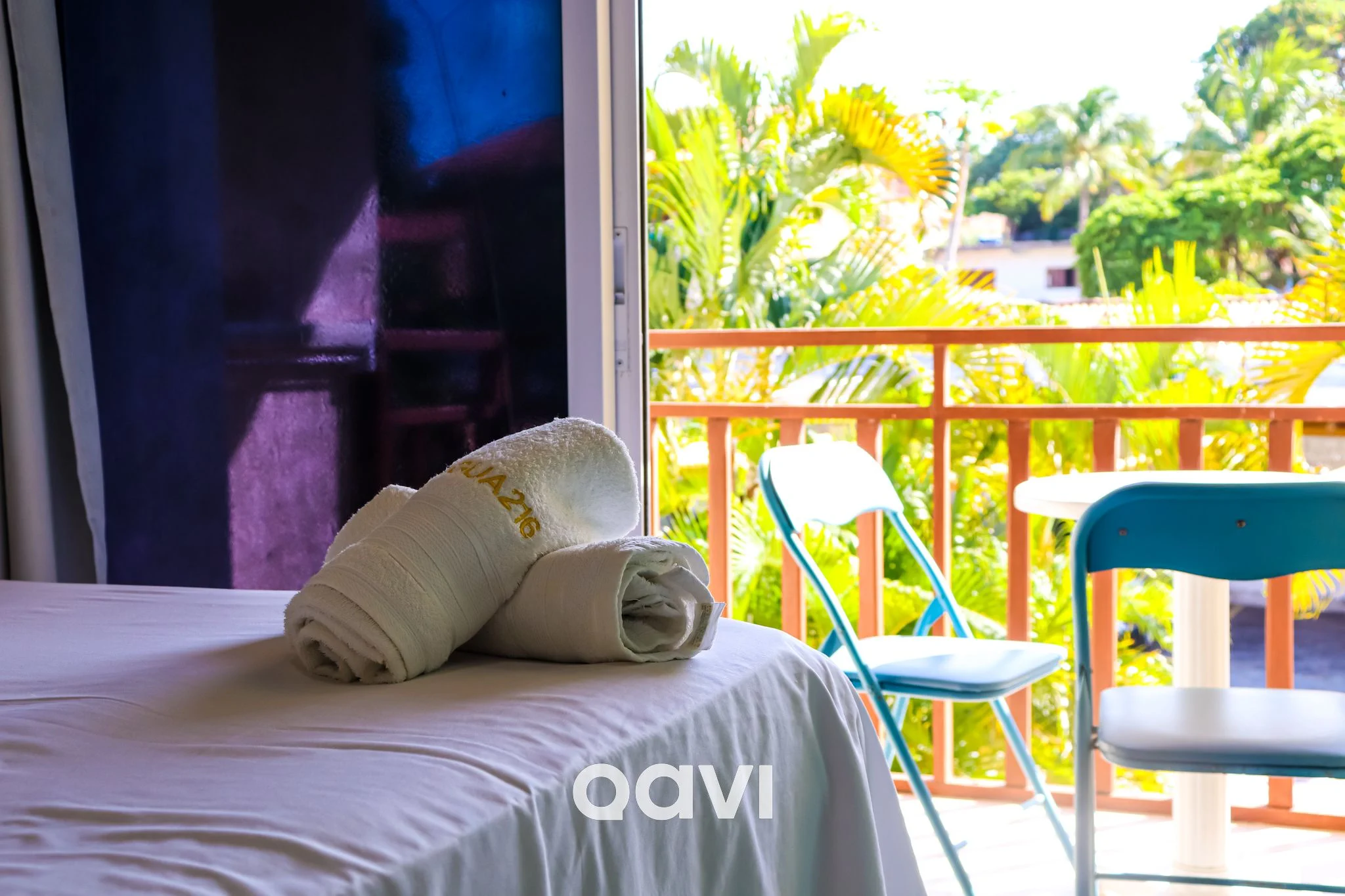 Dormitorio — Flat Solar Água Bahamas by QAVI