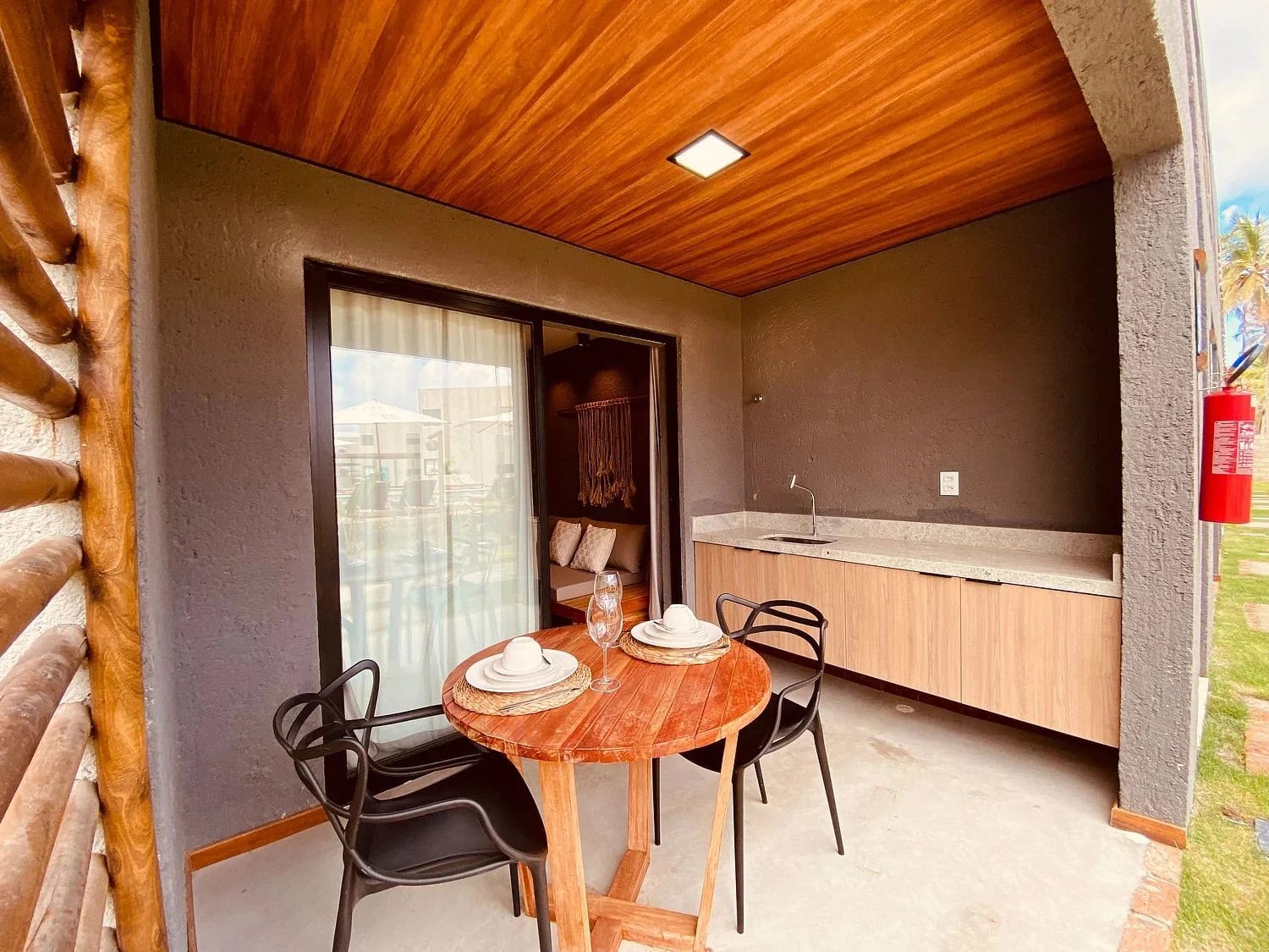 Fachada / Terraza — Villas Manatee Milagres Studio A 003 by QAVI