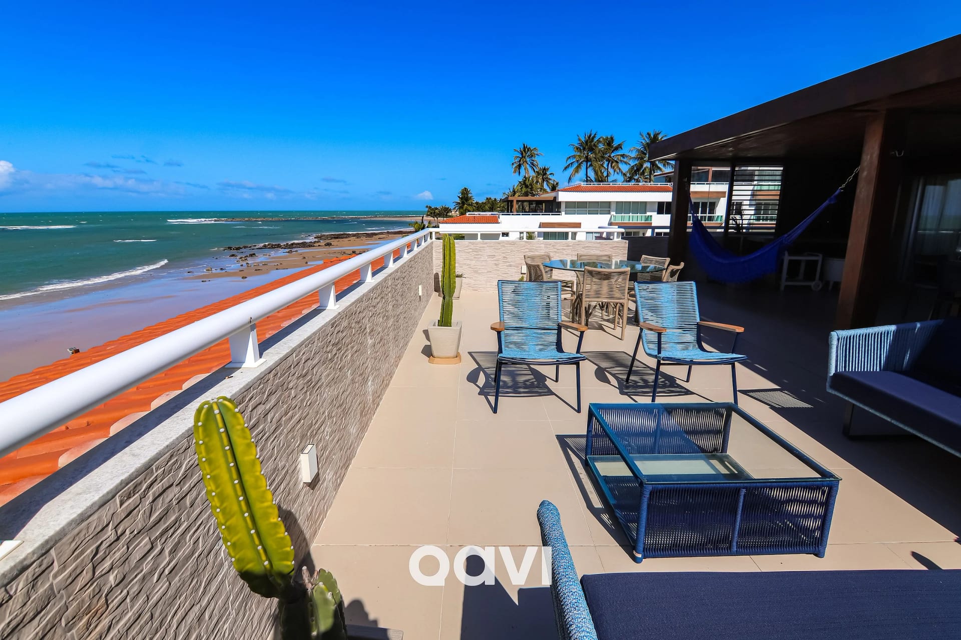 Varanda / Terraço — Cobertura Beira-Mar com Vista em Búzios by Qavi