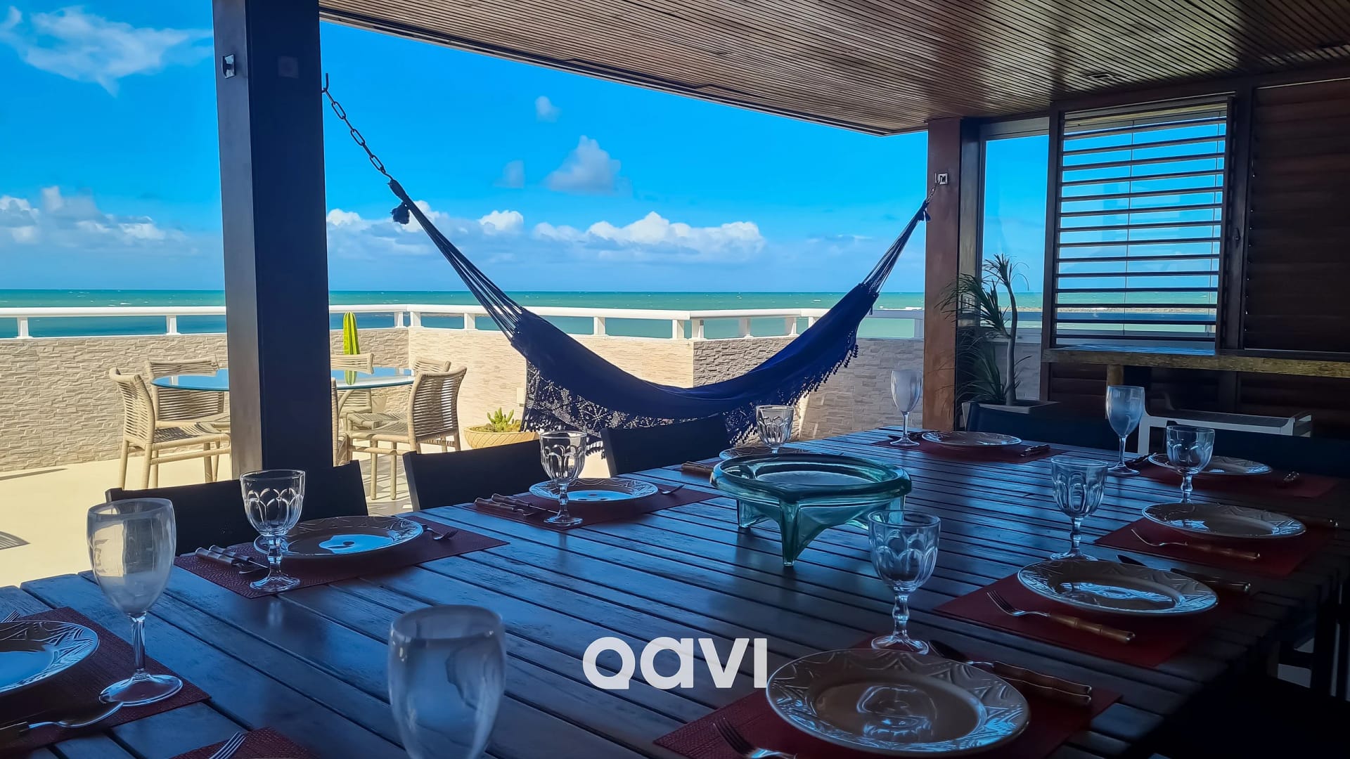 Varanda / Terraço — Cobertura Beira-Mar com Vista em Búzios by Qavi