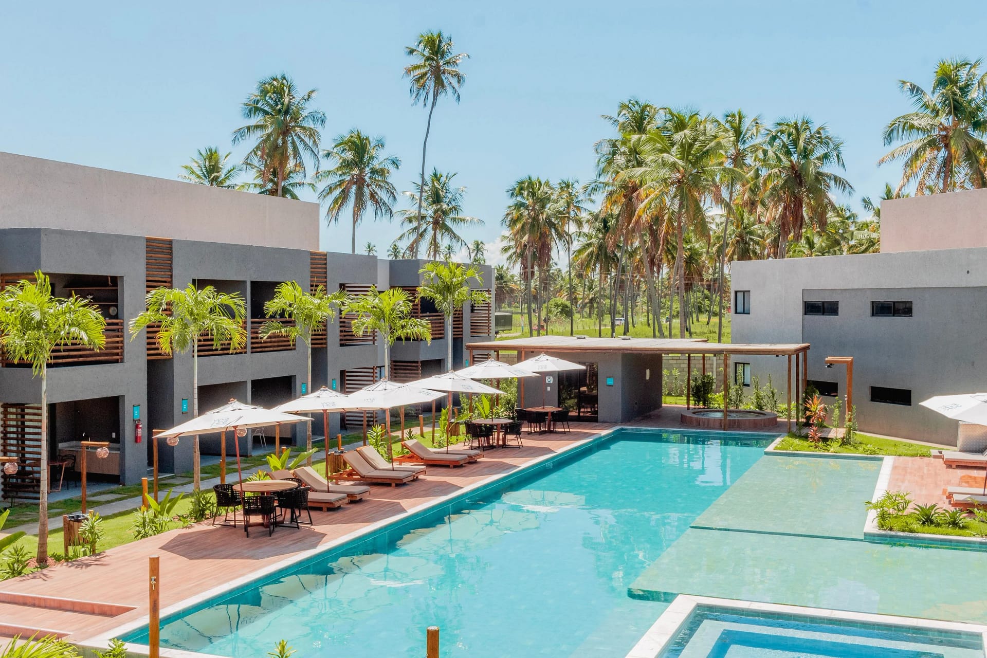 Swimming pool — Villas Manatee Milagres D 001 by QAVI