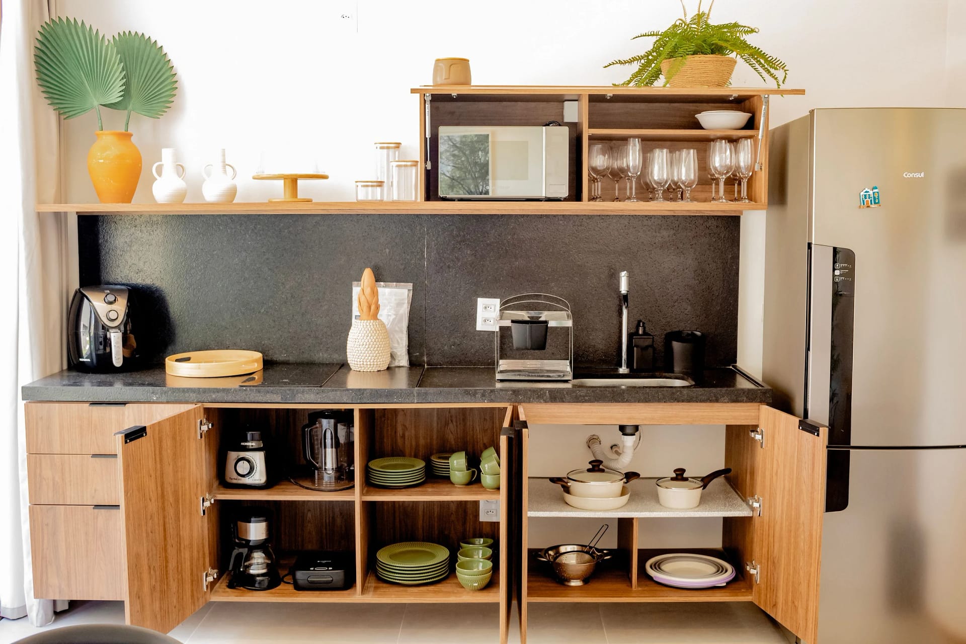 Cocina o kitnet — Essence A 002 na Rota dos Milagres by Qavi