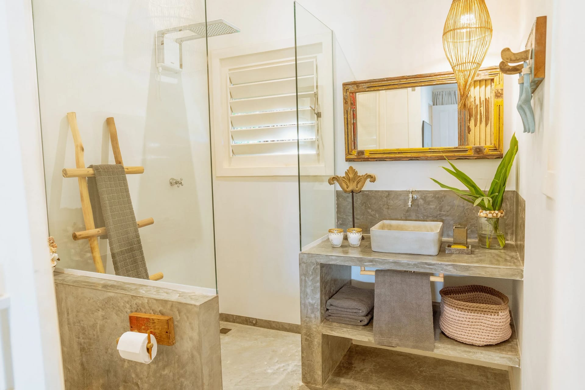 Banheiro — Mansão Boutique com Piscina em Pipa by Qavi