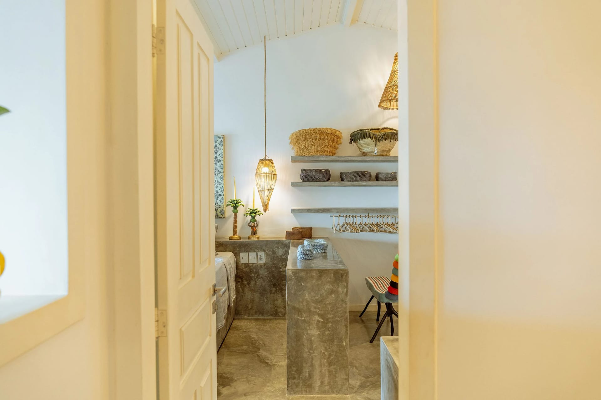 Quarto — Mansão Boutique com Piscina em Pipa by Qavi
