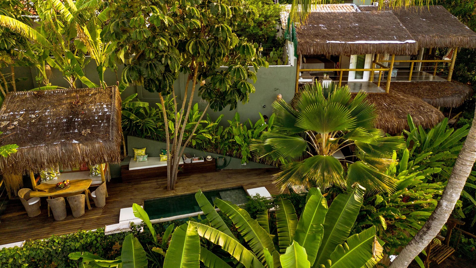 Área de estar — Mansão Boutique com Piscina em Pipa by Qavi