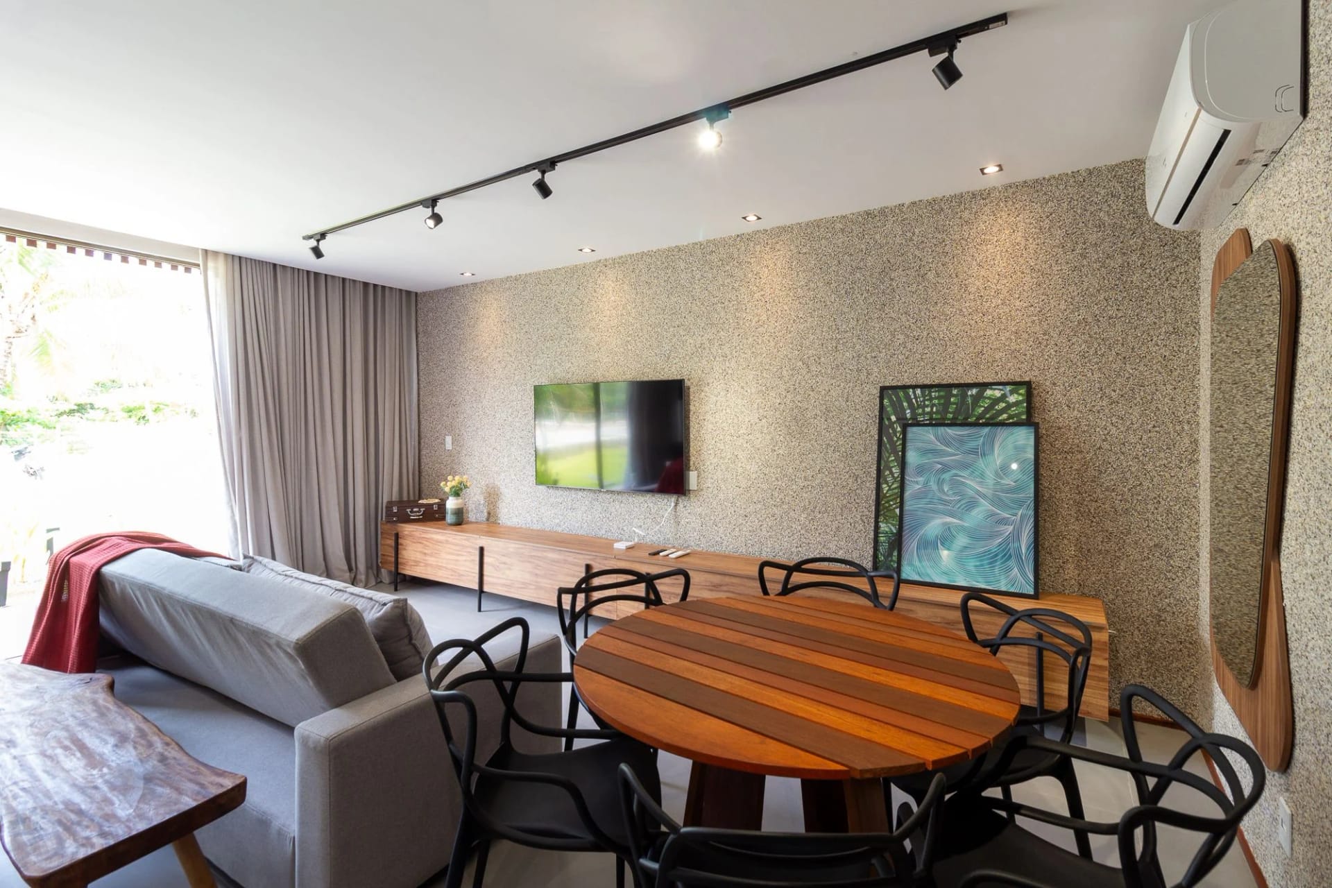 Living Room — Villa Naluri em Japaratinga C 001 by QAVI