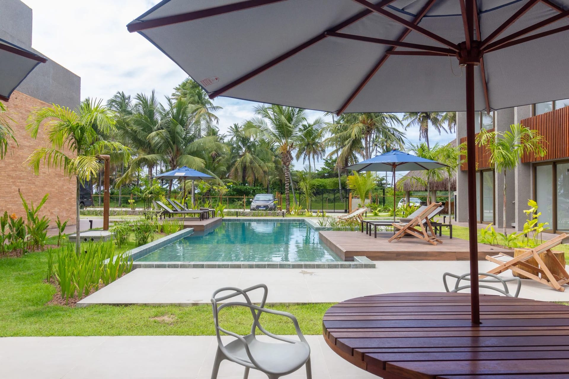 Swimming pool — Villa Naluri em Japaratinga C 003 by QAVI