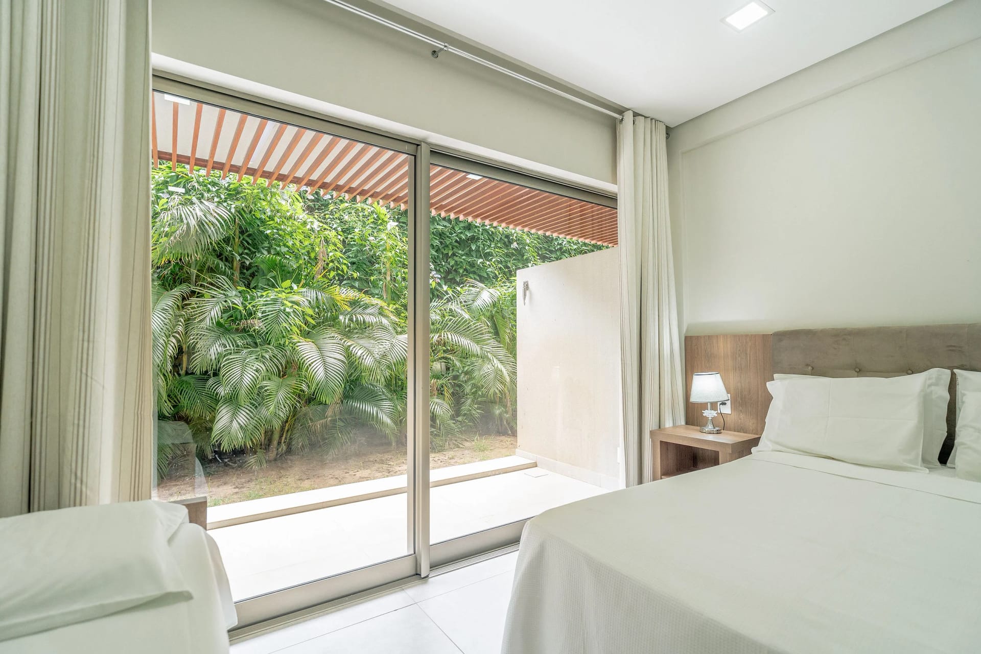 Bedroom — Flat Ile de Pipa Premium Maui by Qavi