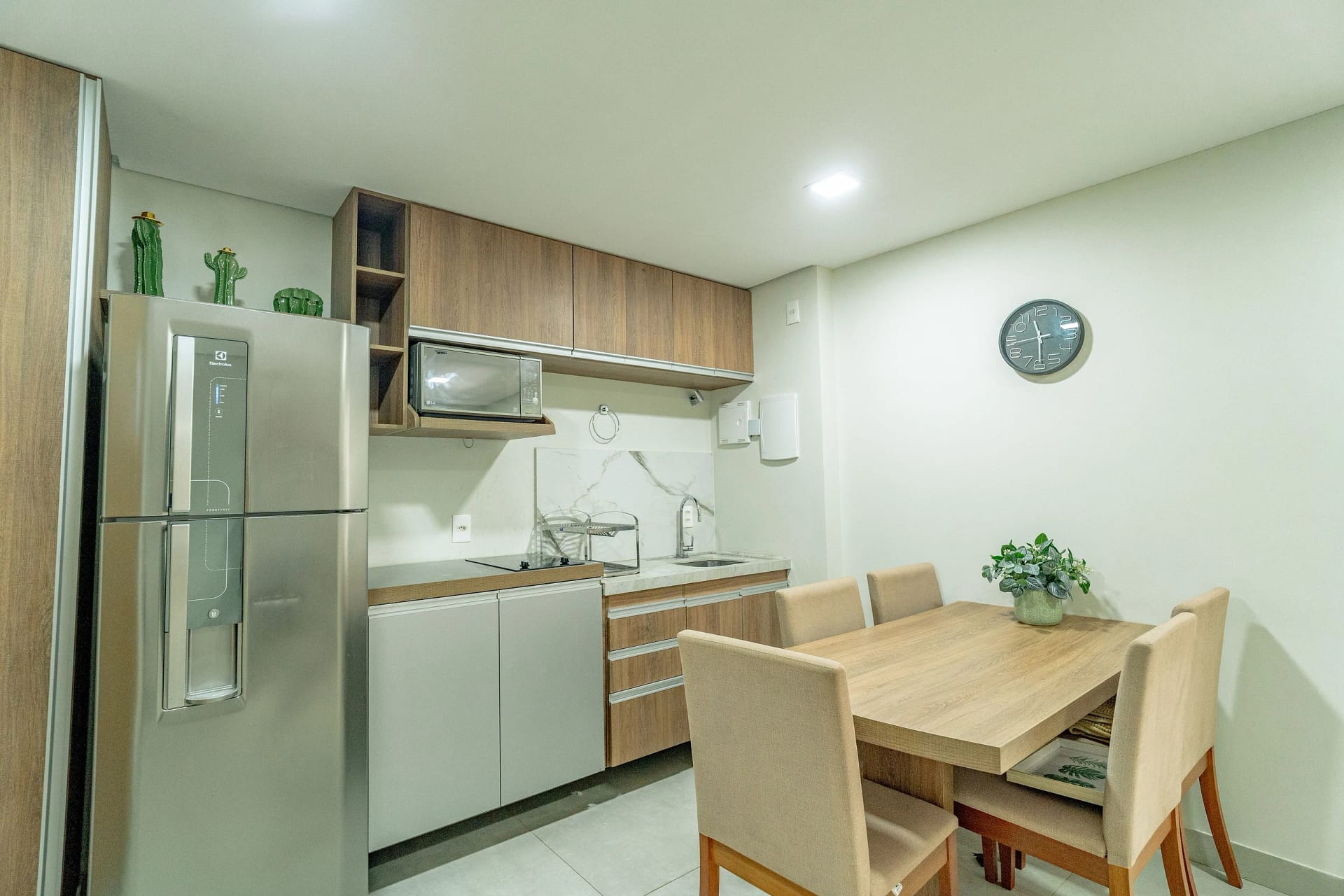 Kitchen or kitchenette — Flat Ile de Pipa Premium Maui by Qavi