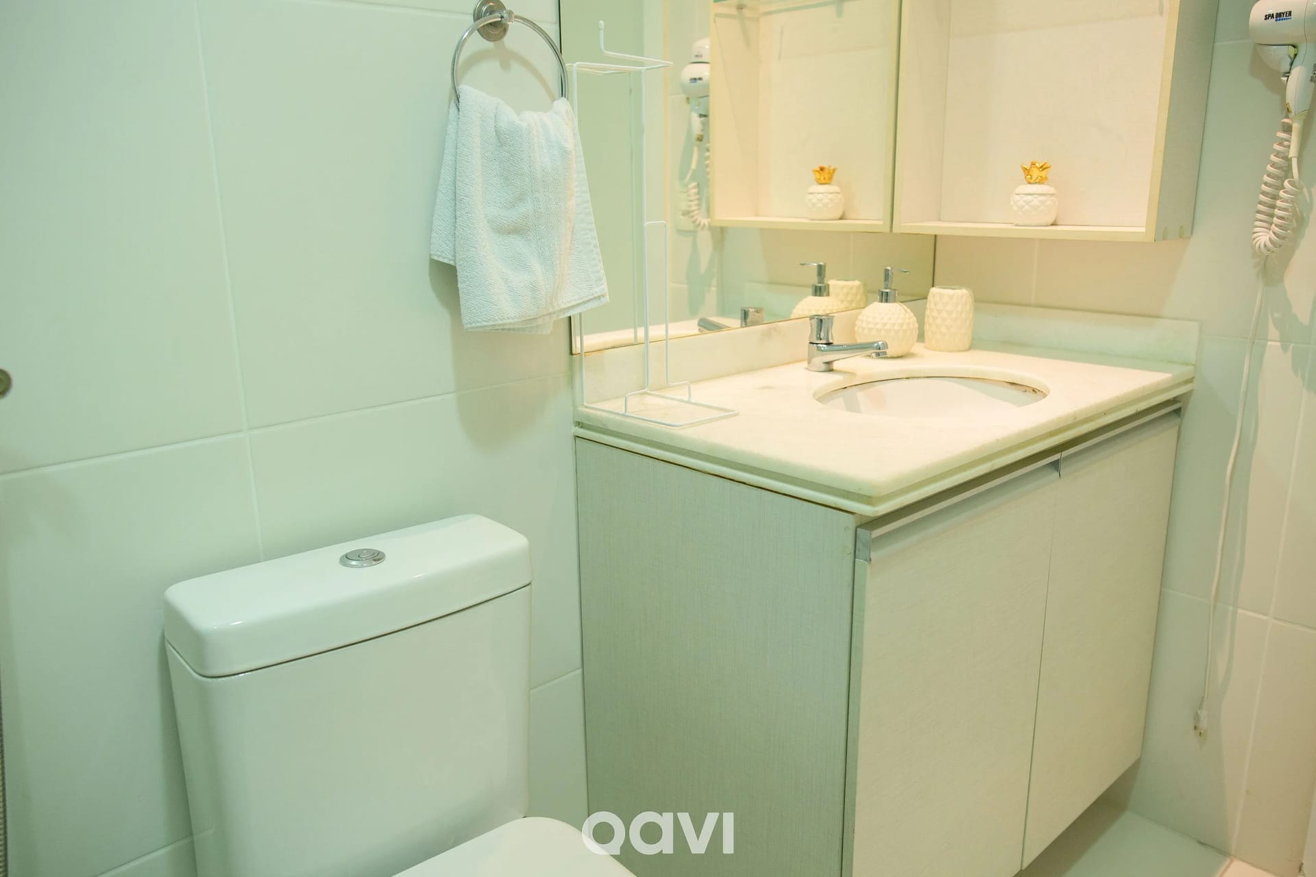 Baño — In Mare Bali Flat Fiji by Qavi