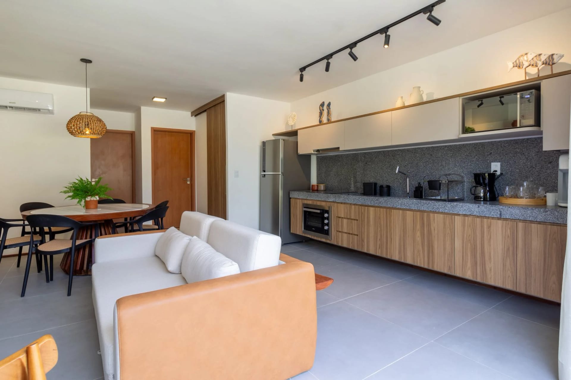 Living Room — Villa Naluri em Japaratinga C 003 by QAVI