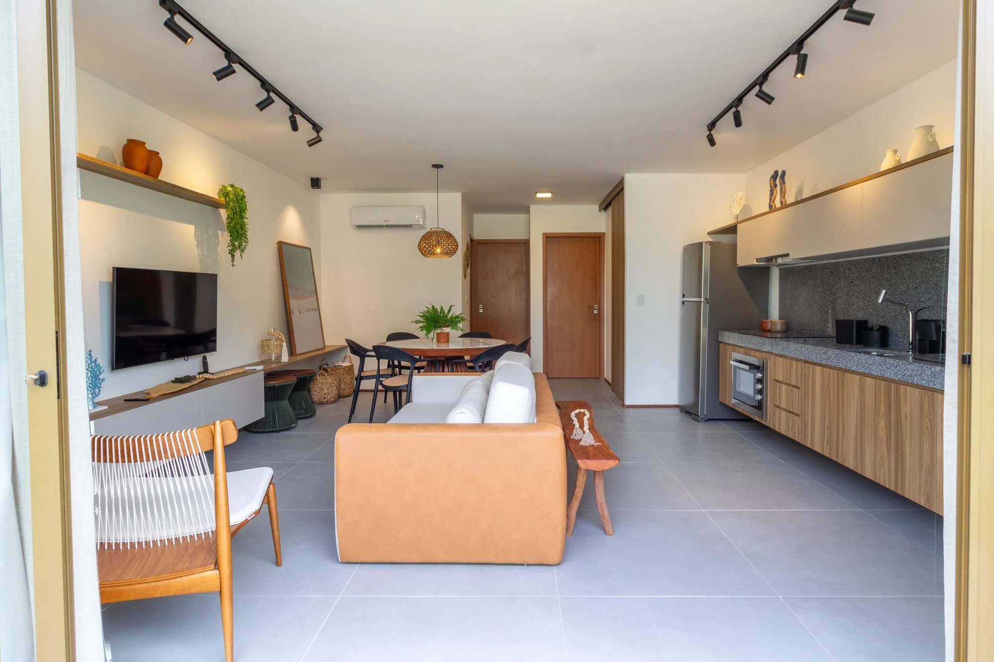 Living Room — Villa Naluri em Japaratinga C 003 by QAVI