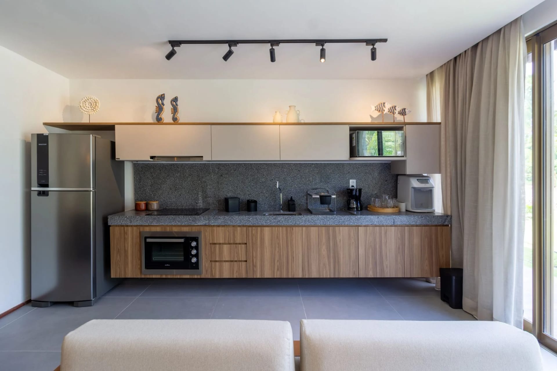Kitchen or kitchenette — Villa Naluri em Japaratinga C 003 by QAVI