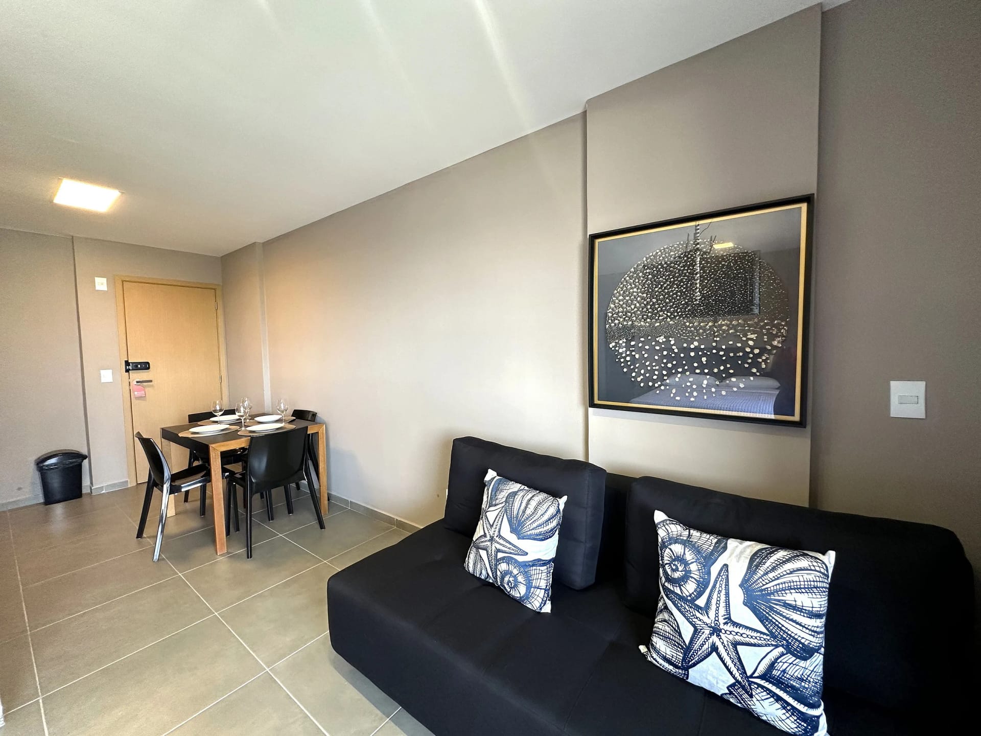 Living Room — Loft Studio Maceió com Vista Mar by Qavi