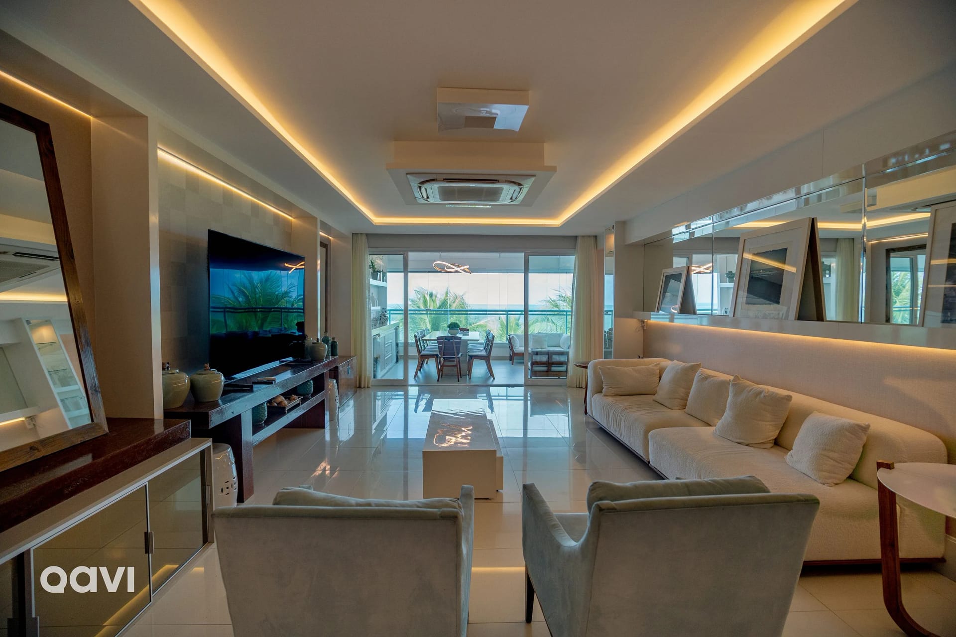 Sala de Estar — In Mare Bali Flat Cobertura Nusa by Qavi