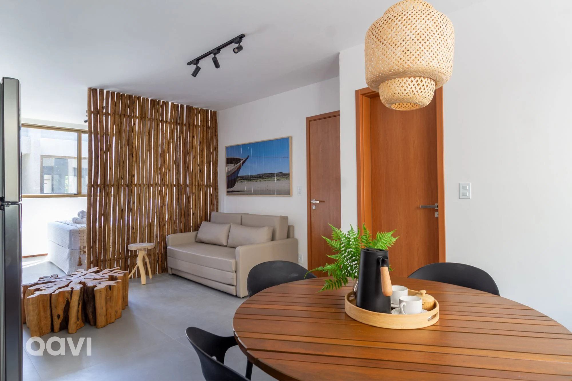 Living Room — Villa Naluri em Japaratinga B 103 by QAVI