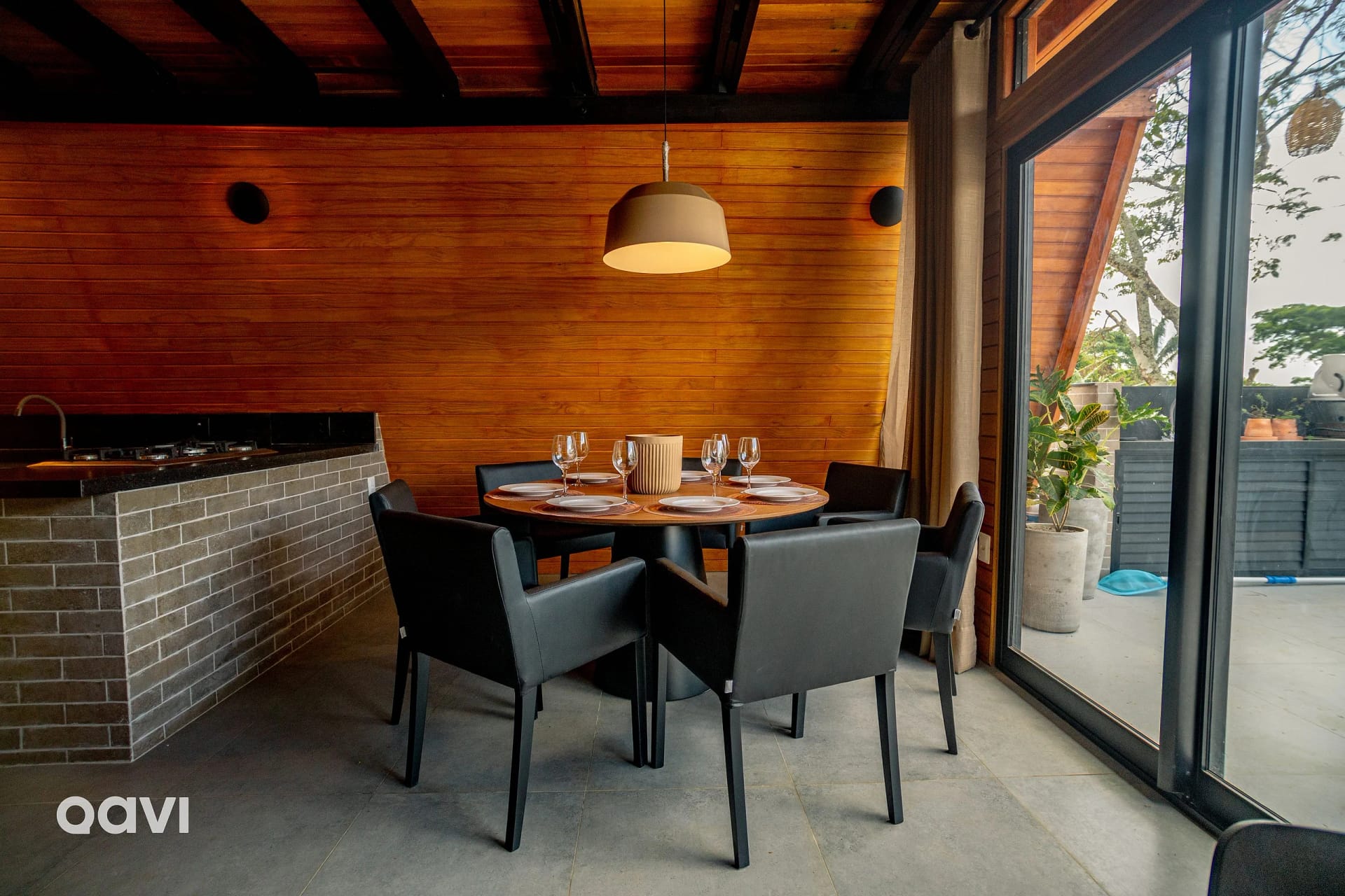 Sala de Jantar — Chalé Smart Bananeiras by Quarto à Vista
