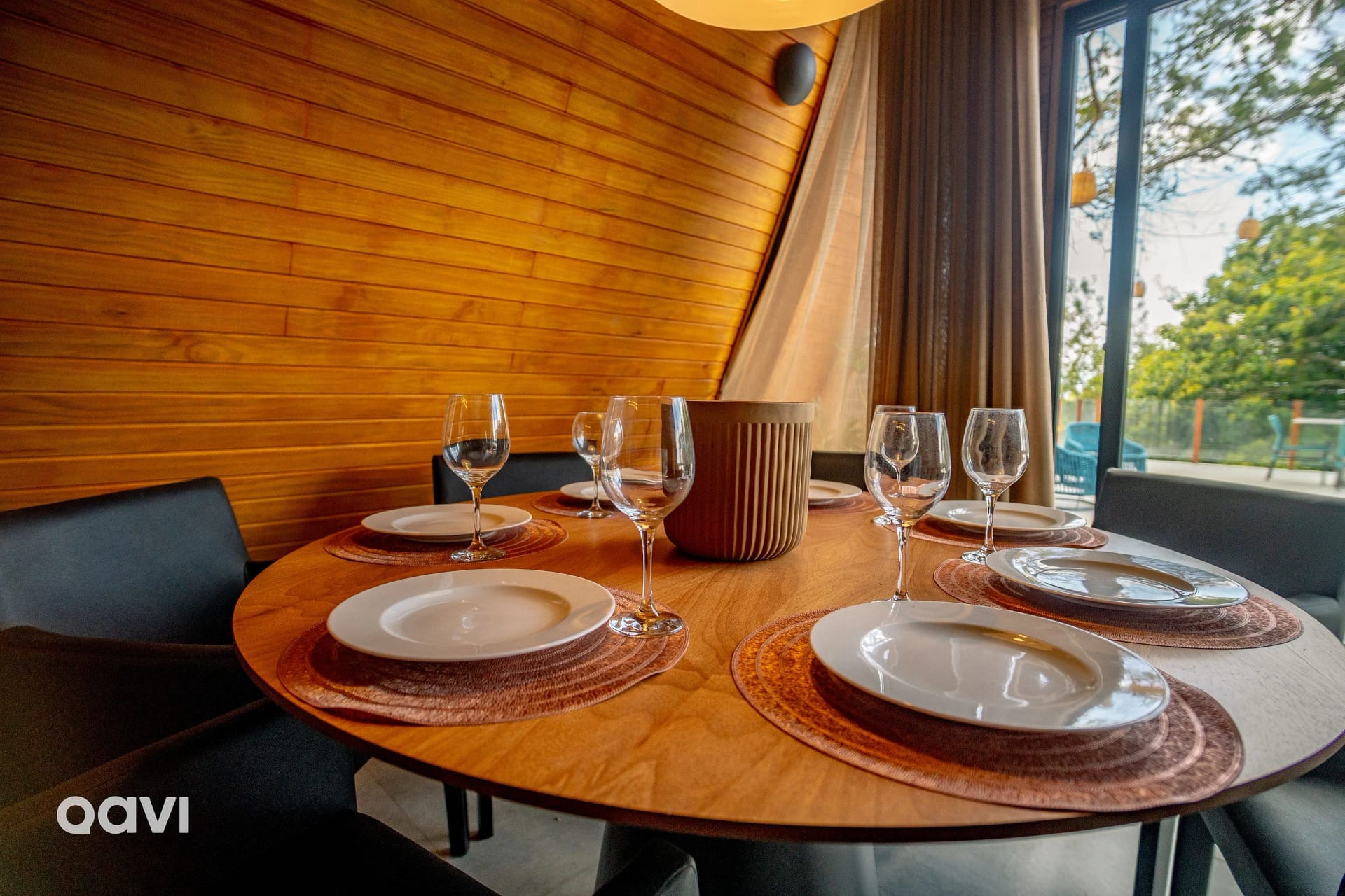 Sala de Jantar — Chalé Smart Bananeiras by Quarto à Vista