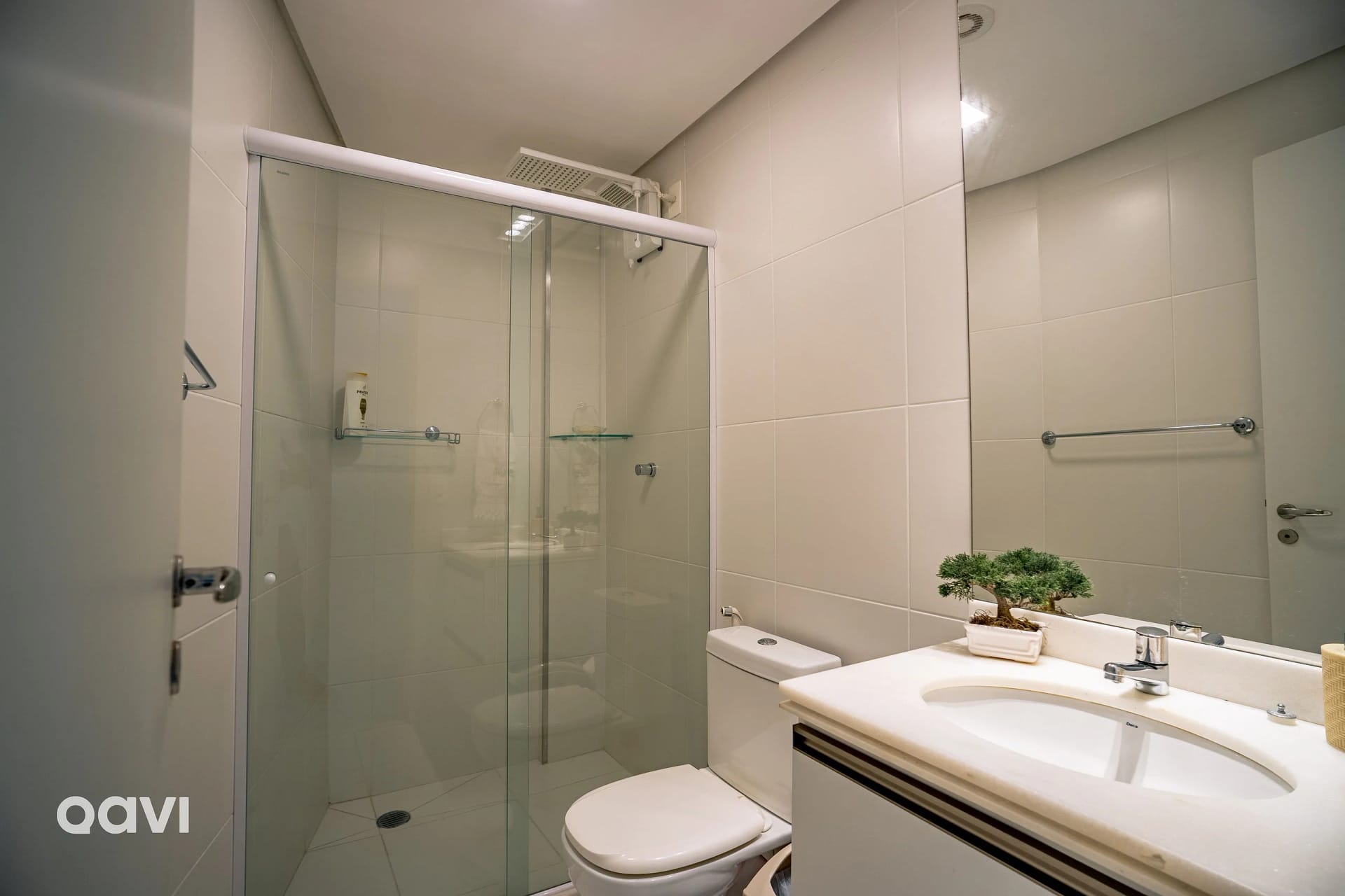 Toilet — In Mare Bali Flat Cobertura Visby by Qavi