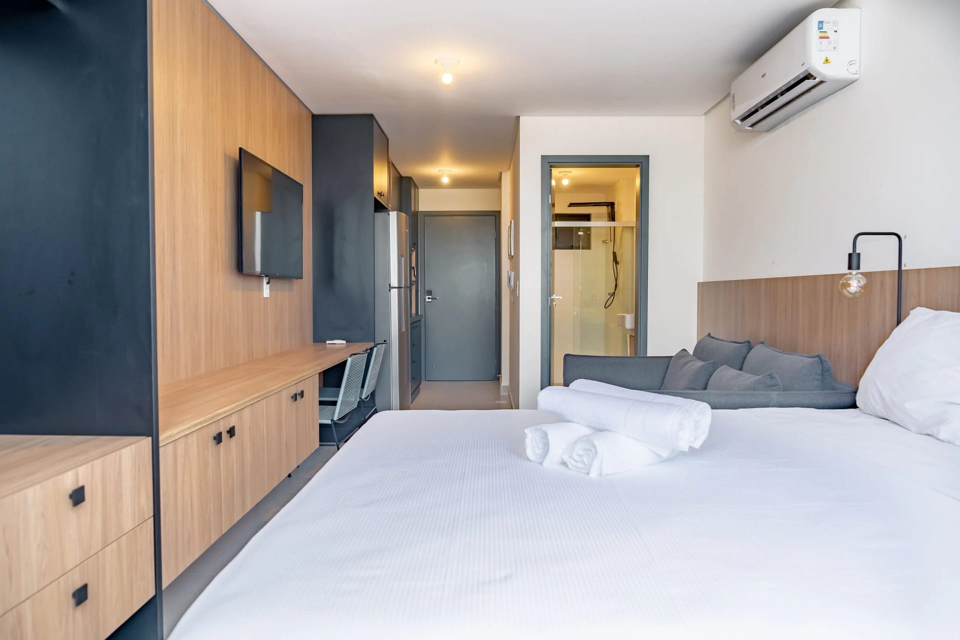 Foto de todo o quarto — Flat Beira Mar no Intermares Sun Smart 005 - QAVI