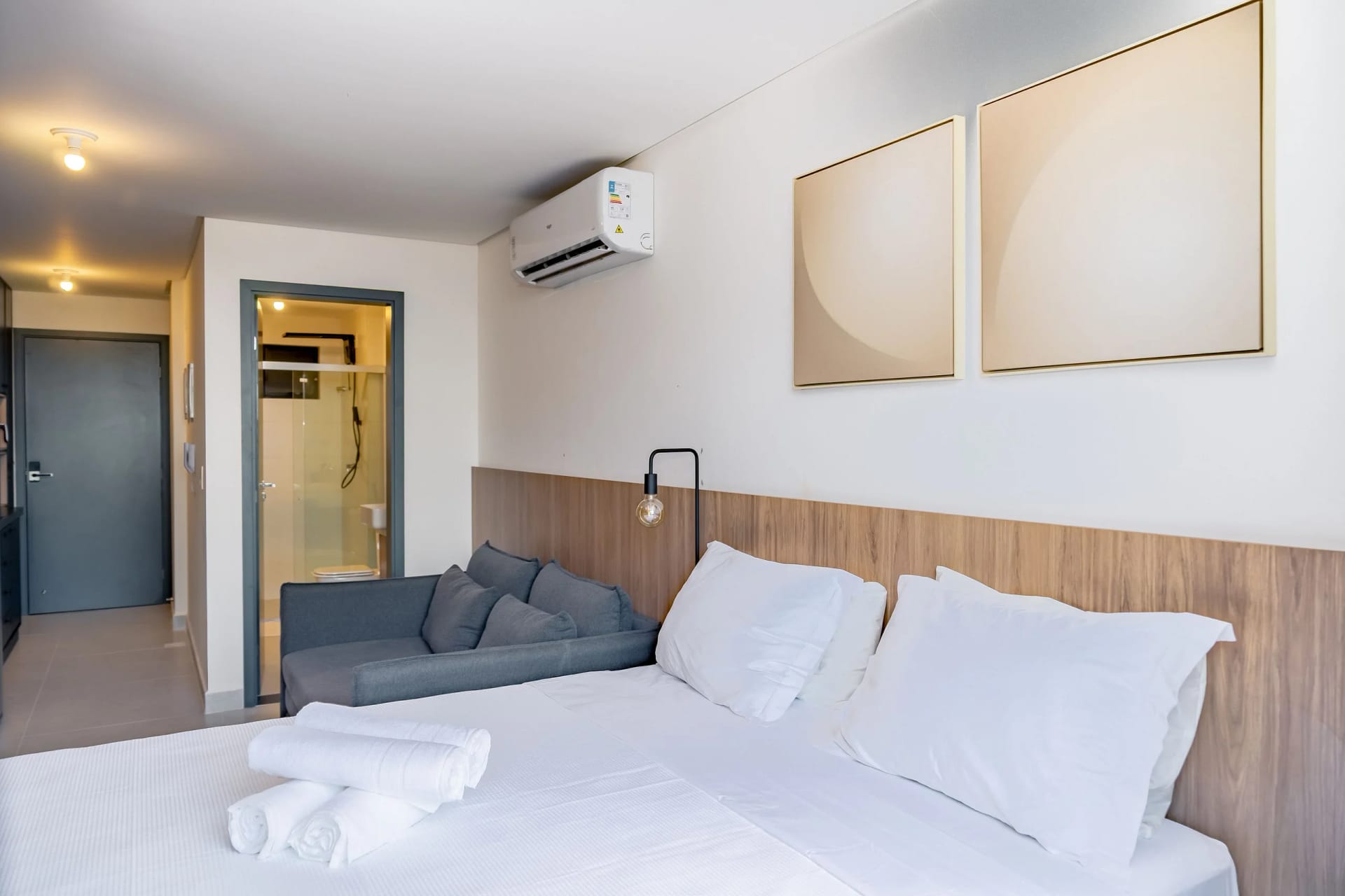 Foto de todo o quarto — Flat Beira Mar no Intermares Sun Smart 005 - QAVI