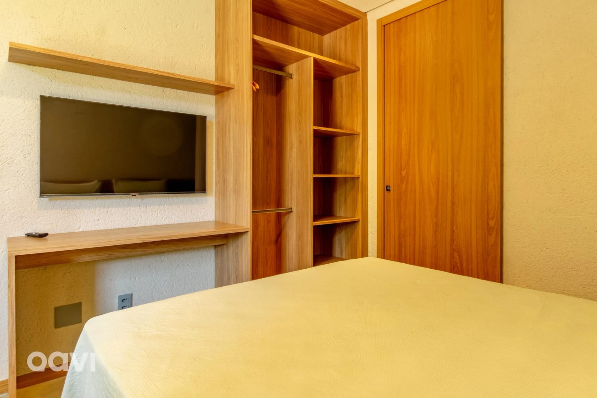 Bedroom — Casa com Piscina em Condomínio Beira Mar by Qavi