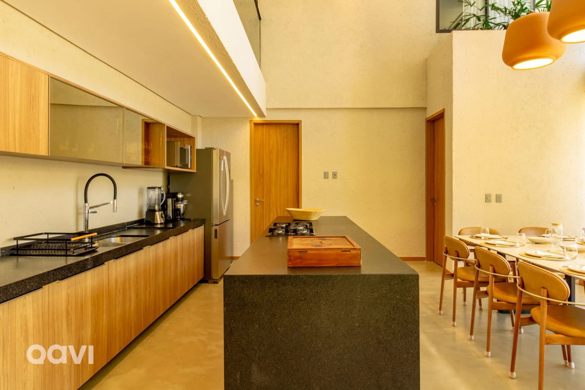 Kitchen or kitchenette — Casa com Piscina em Condomínio Beira Mar by Qavi