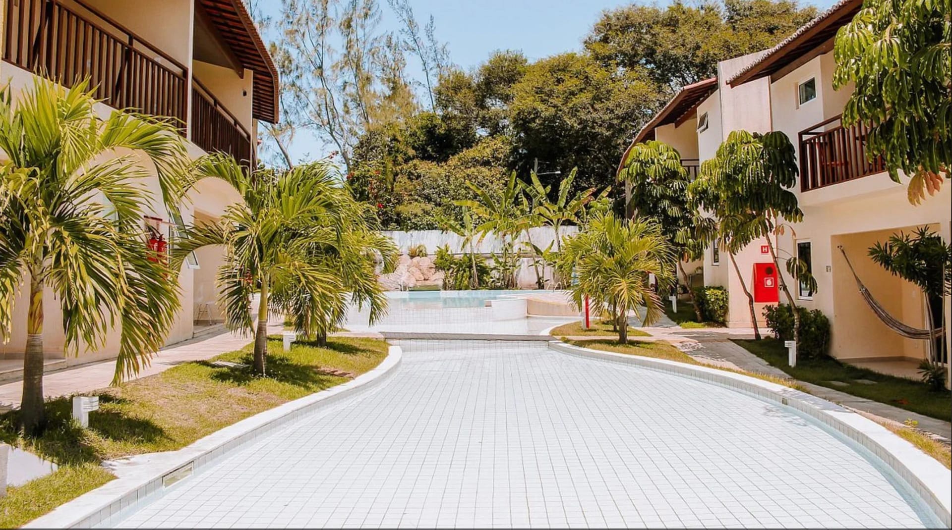 Piscina — Flat Solar Água Elafonisi by Qavi