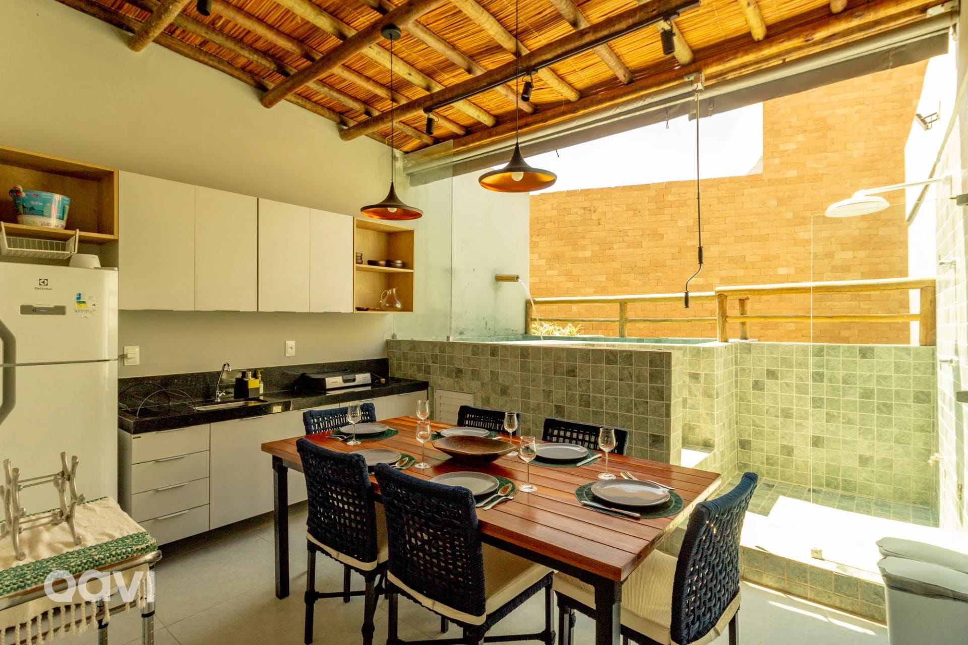 Varanda / Terraço — Triplex com piscina na praia do Patacho by Qavi