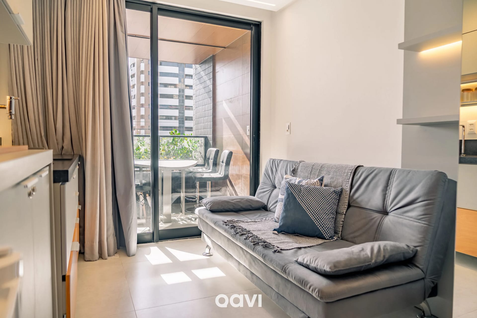 Sala de Estar — Departamento Frente al Mar en Intermares Sun Smart 102 - QAVI