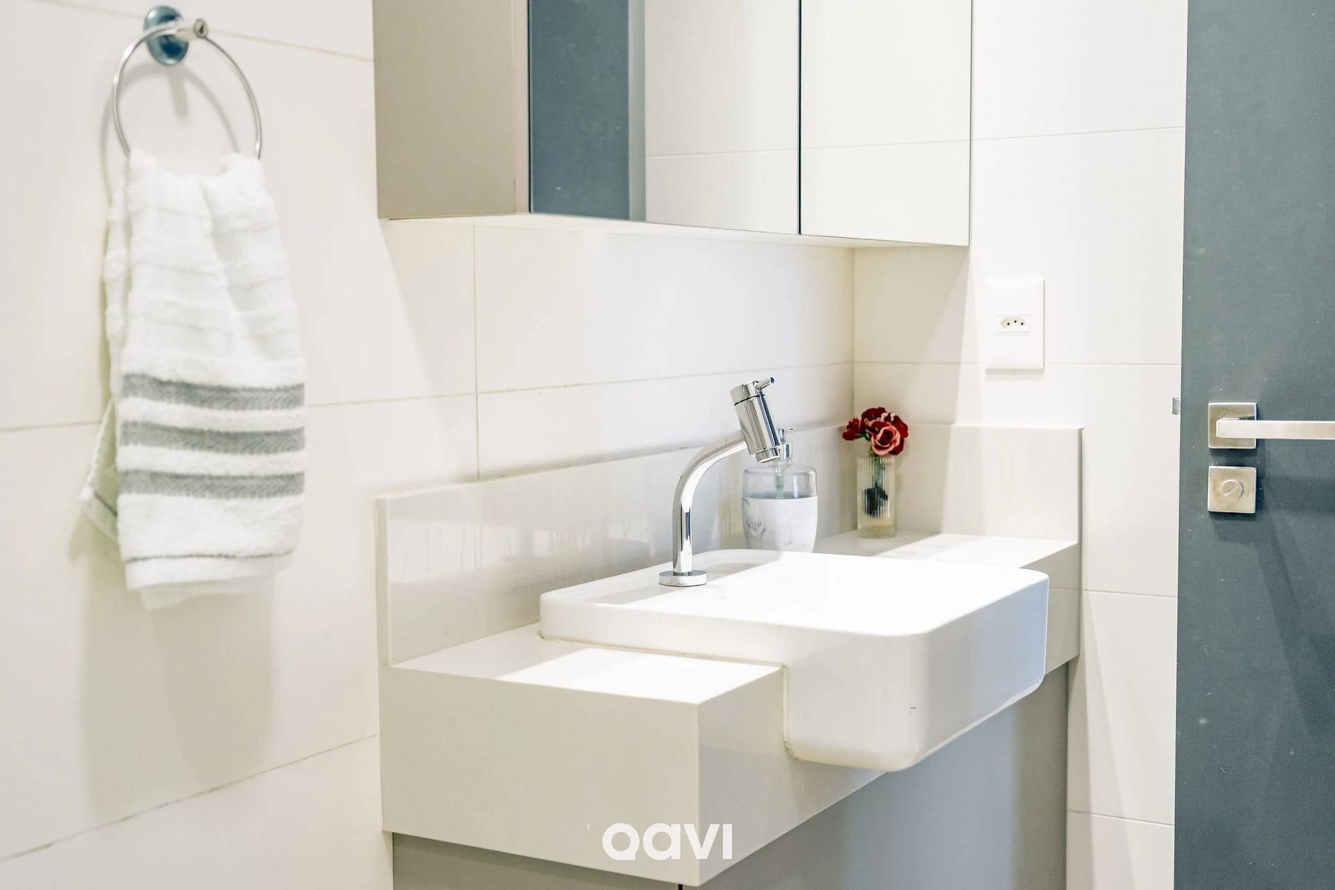 Baño — Departamento Frente al Mar en Intermares Sun Smart 102 - QAVI