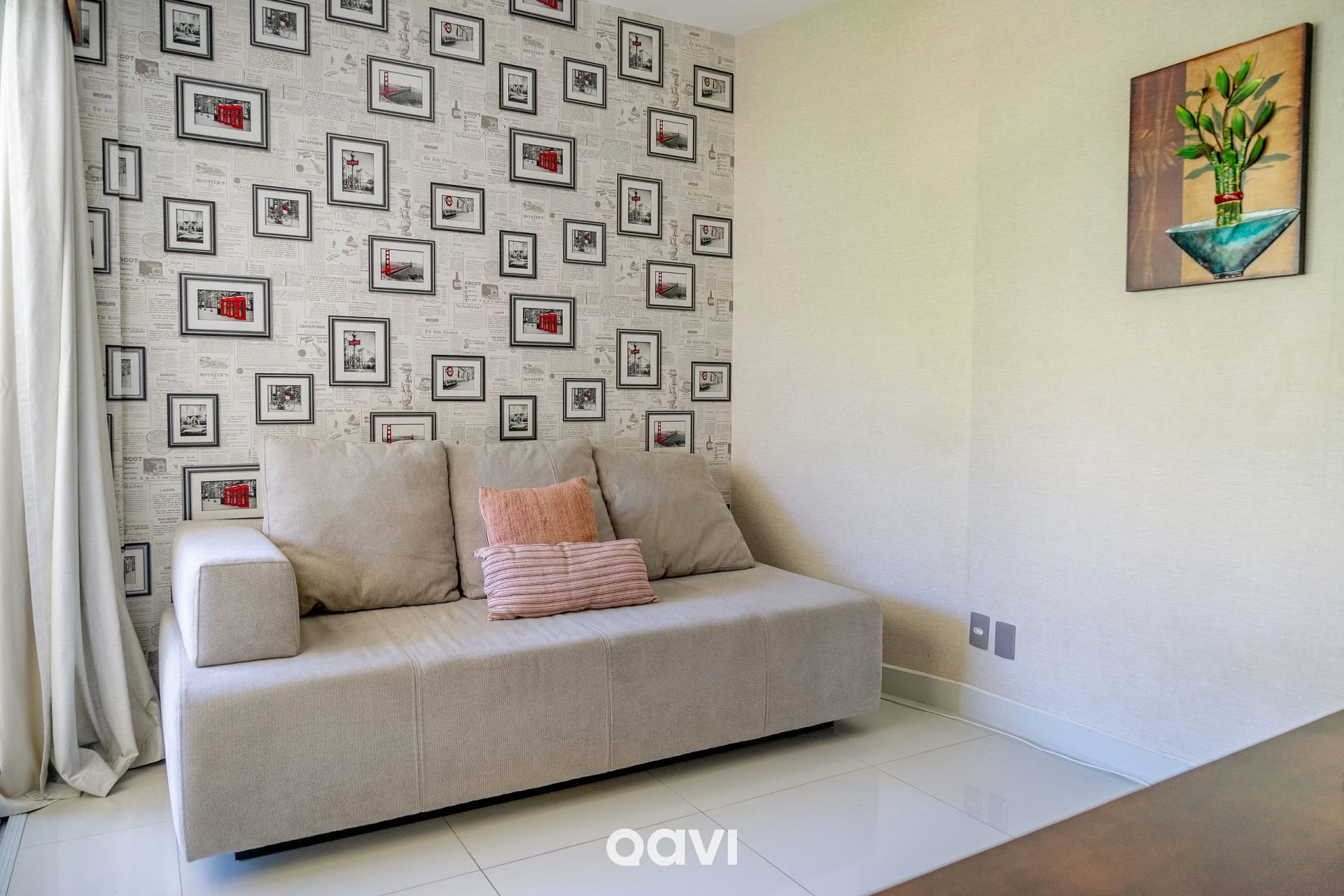 Sala de Estar — In Mare Bali Flat Bahamas by Qavi