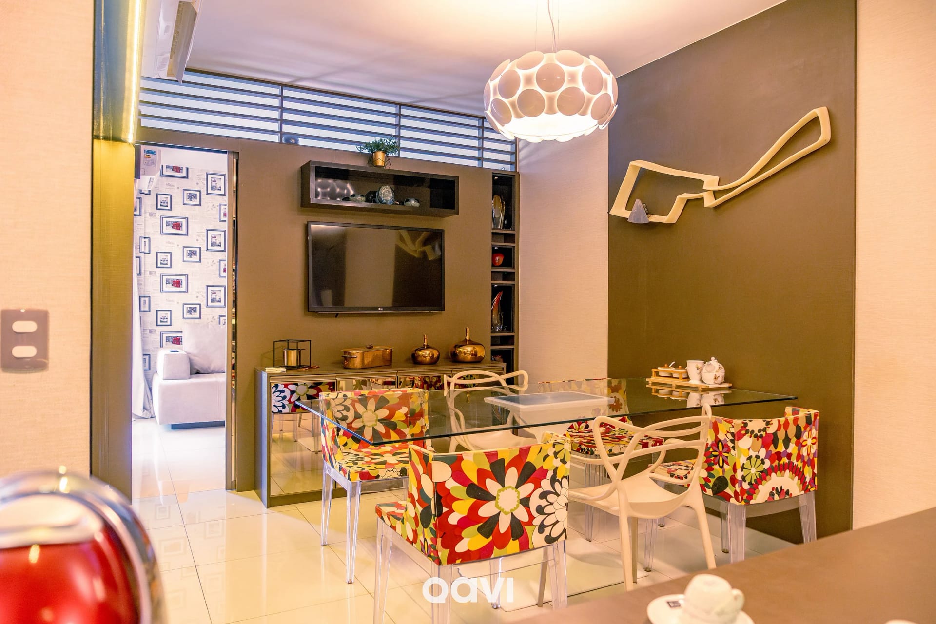 Comedor — In Mare Bali Flat Bahamas by Qavi