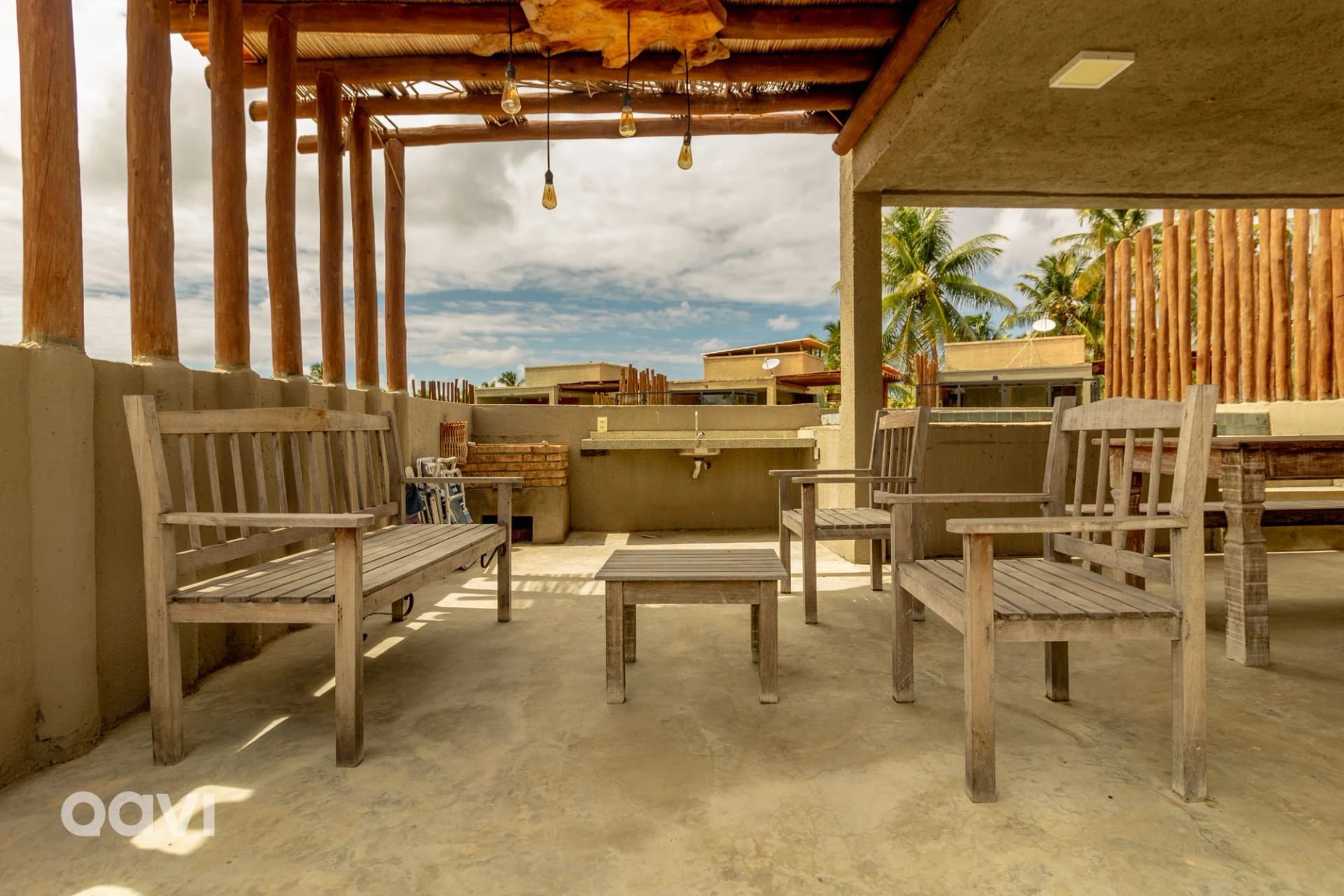 Fachada / Terraza — Qavi - Casa com Piscina Privativa - Lambari 101