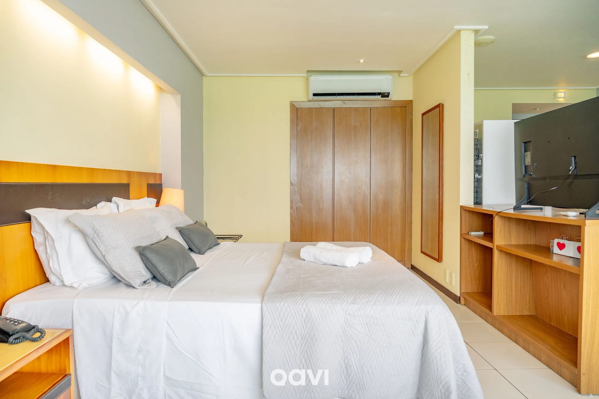 Dormitorio — Flat vista mar em Petrópolis by Qavi