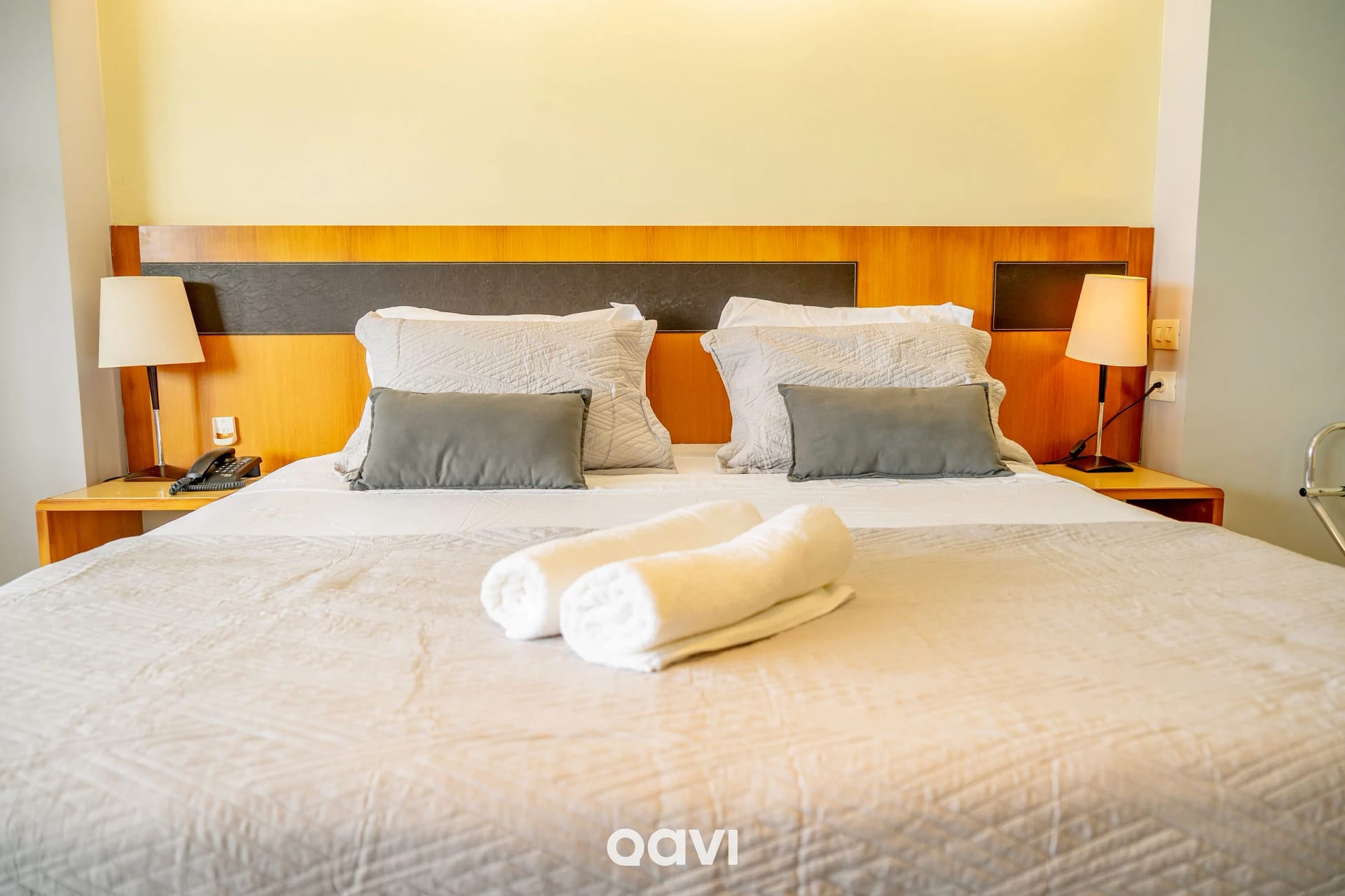 Dormitorio — Flat vista mar em Petrópolis by Qavi