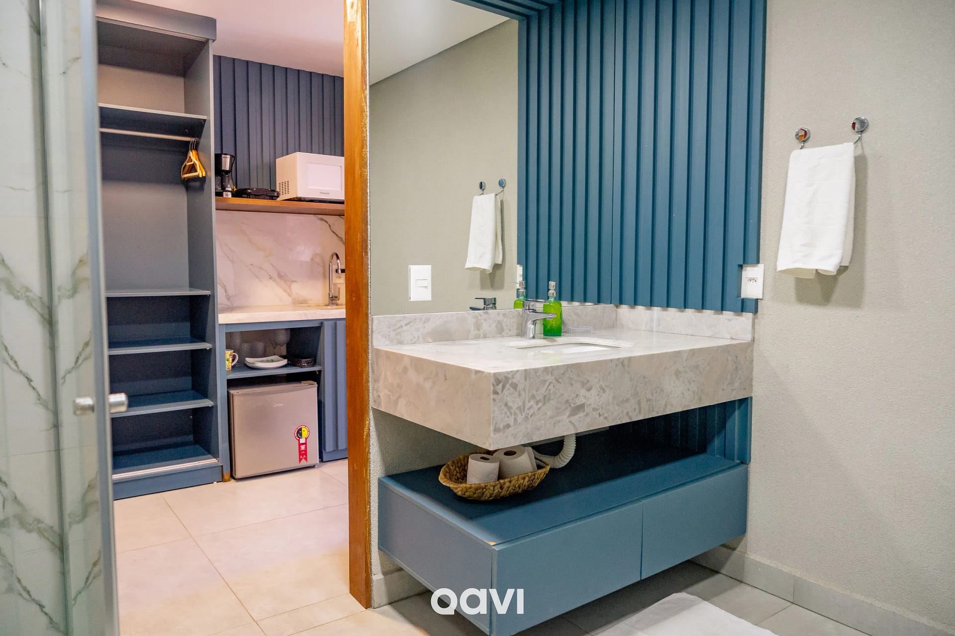 Baño — Flat Ile de Pipa Capri by QAVI